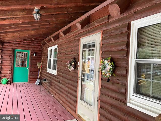 62 NARRAGANSETT TRAIL