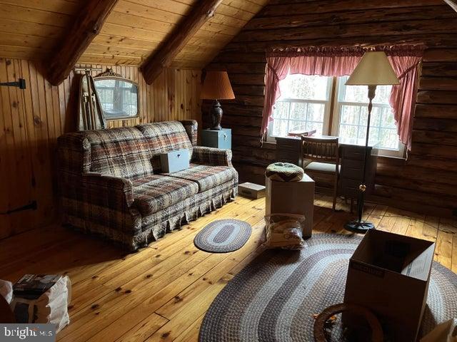 MOUNT POCAHONTAS - Residential