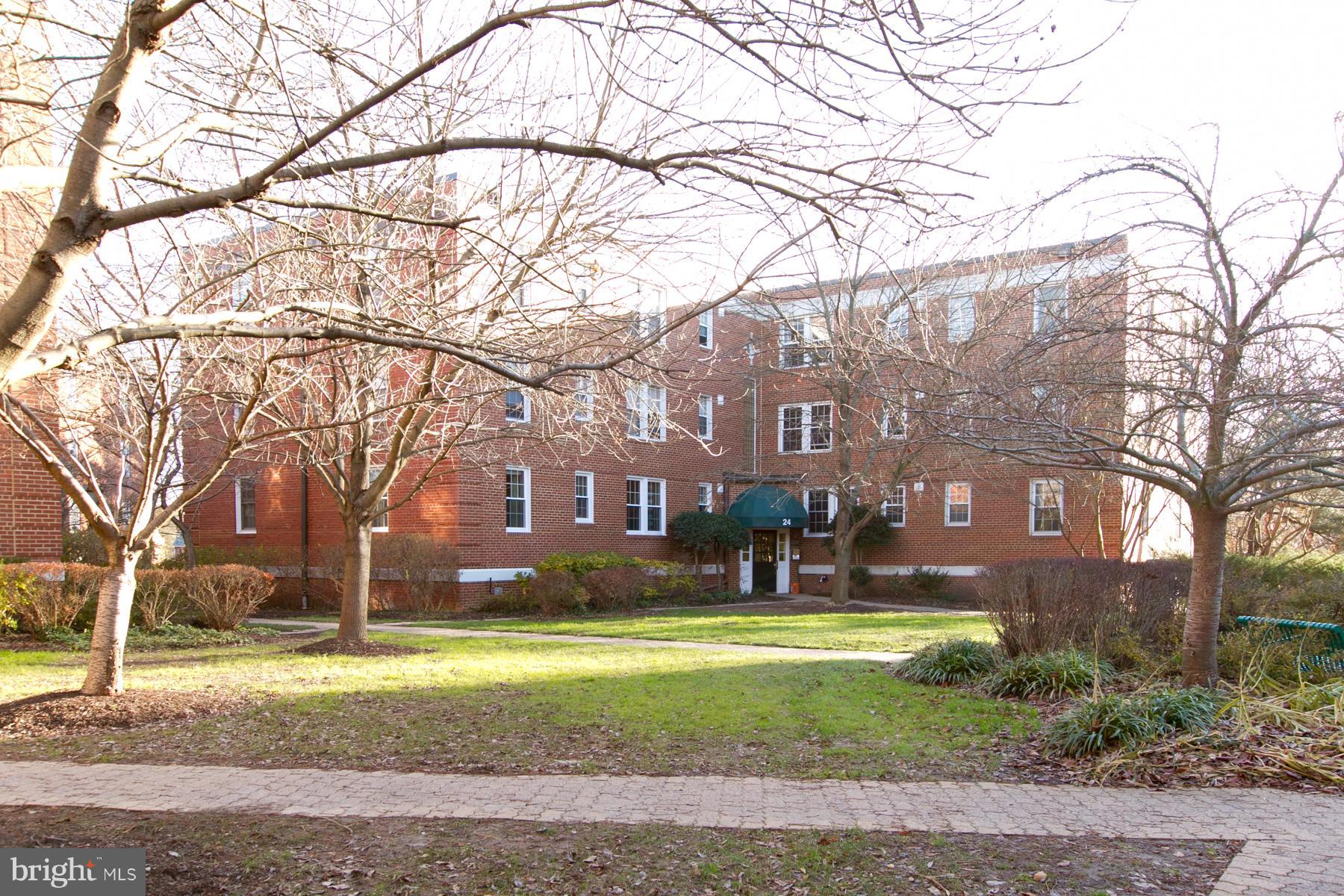 ARBORS OF ARLINGTON - Residential Lease