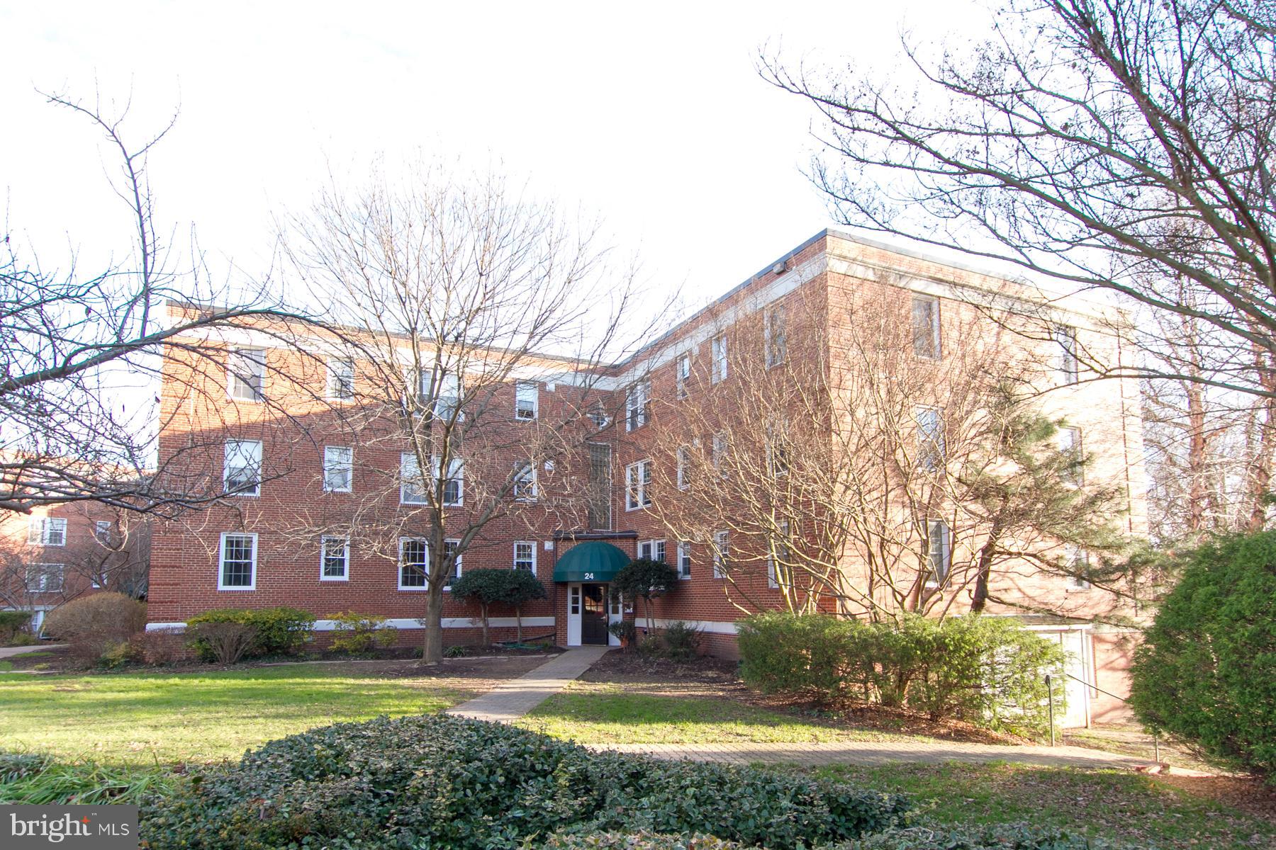 ARBORS OF ARLINGTON - Residential Lease