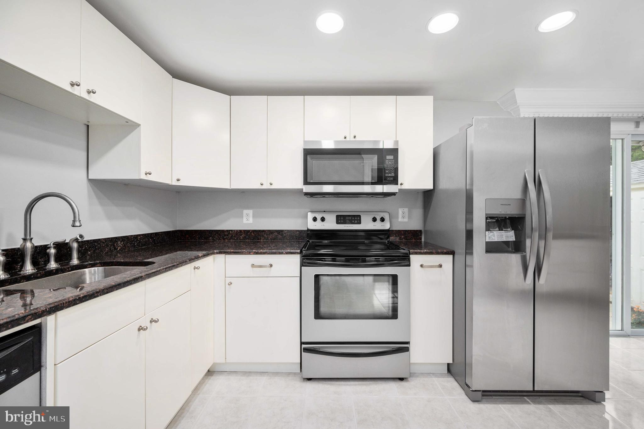 DALE CITY - Residential