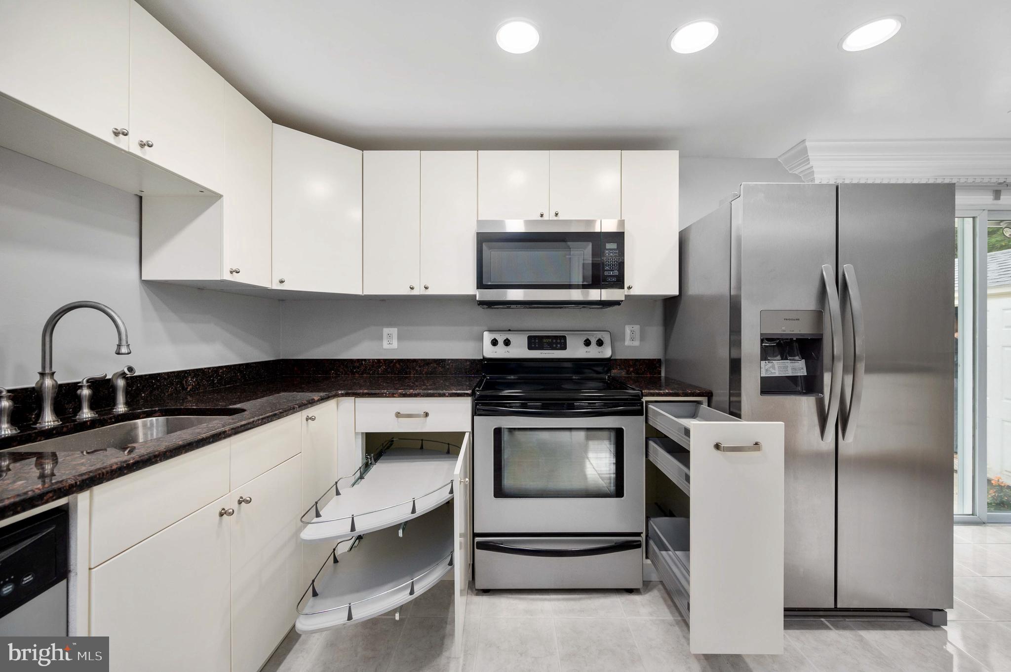 DALE CITY - Residential