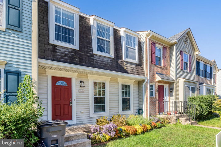 Photo 1 of 41 — 1897 INGLEBROOK DRIVE, WOODBRIDGE, VA 22192
