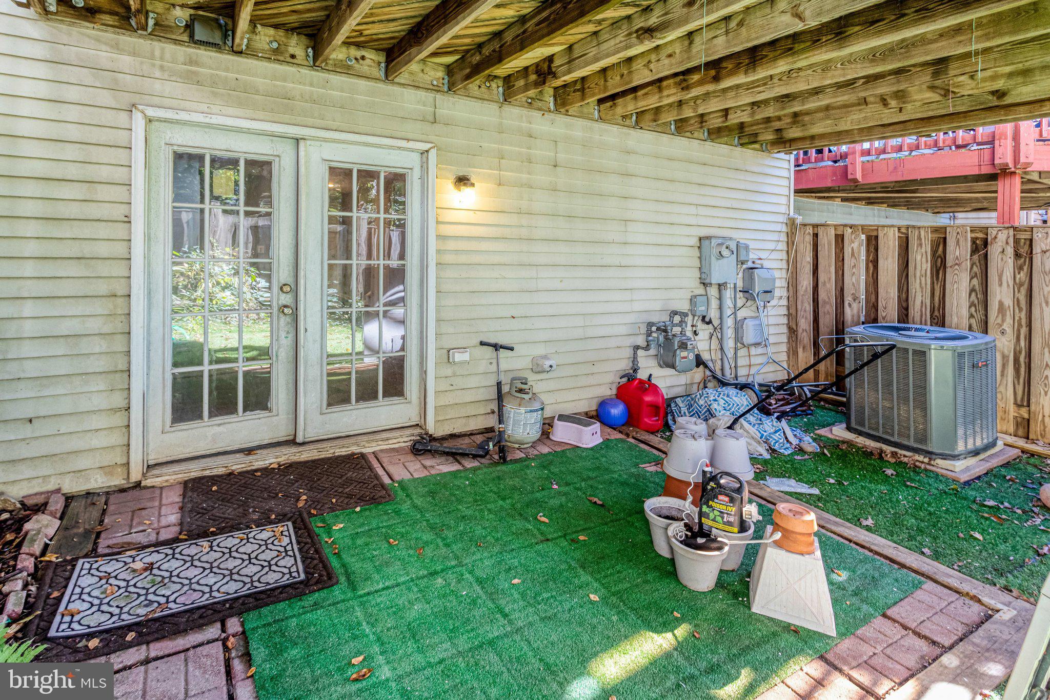 1897 INGLEBROOK DRIVE