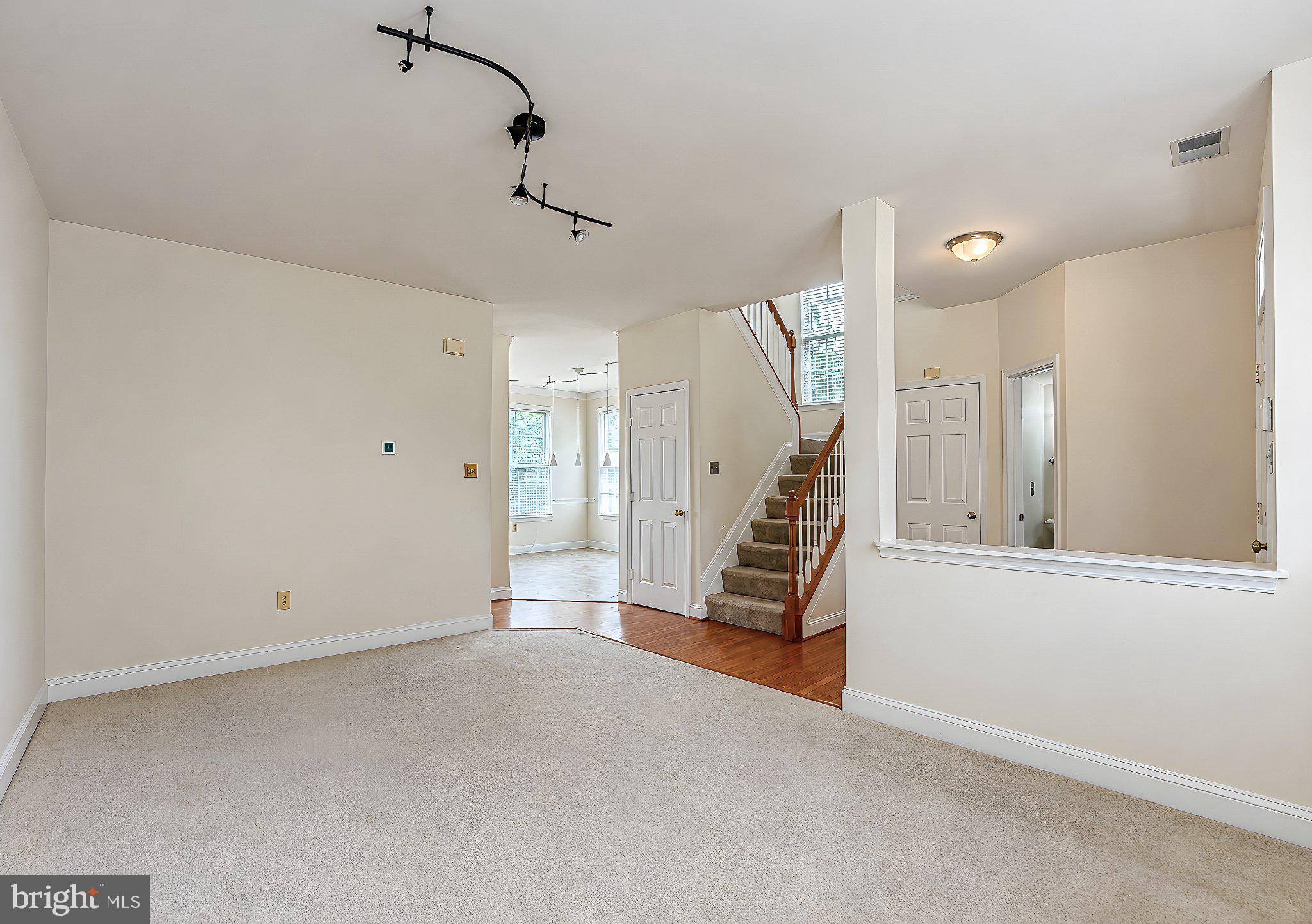 10482 CARBERRY COURT