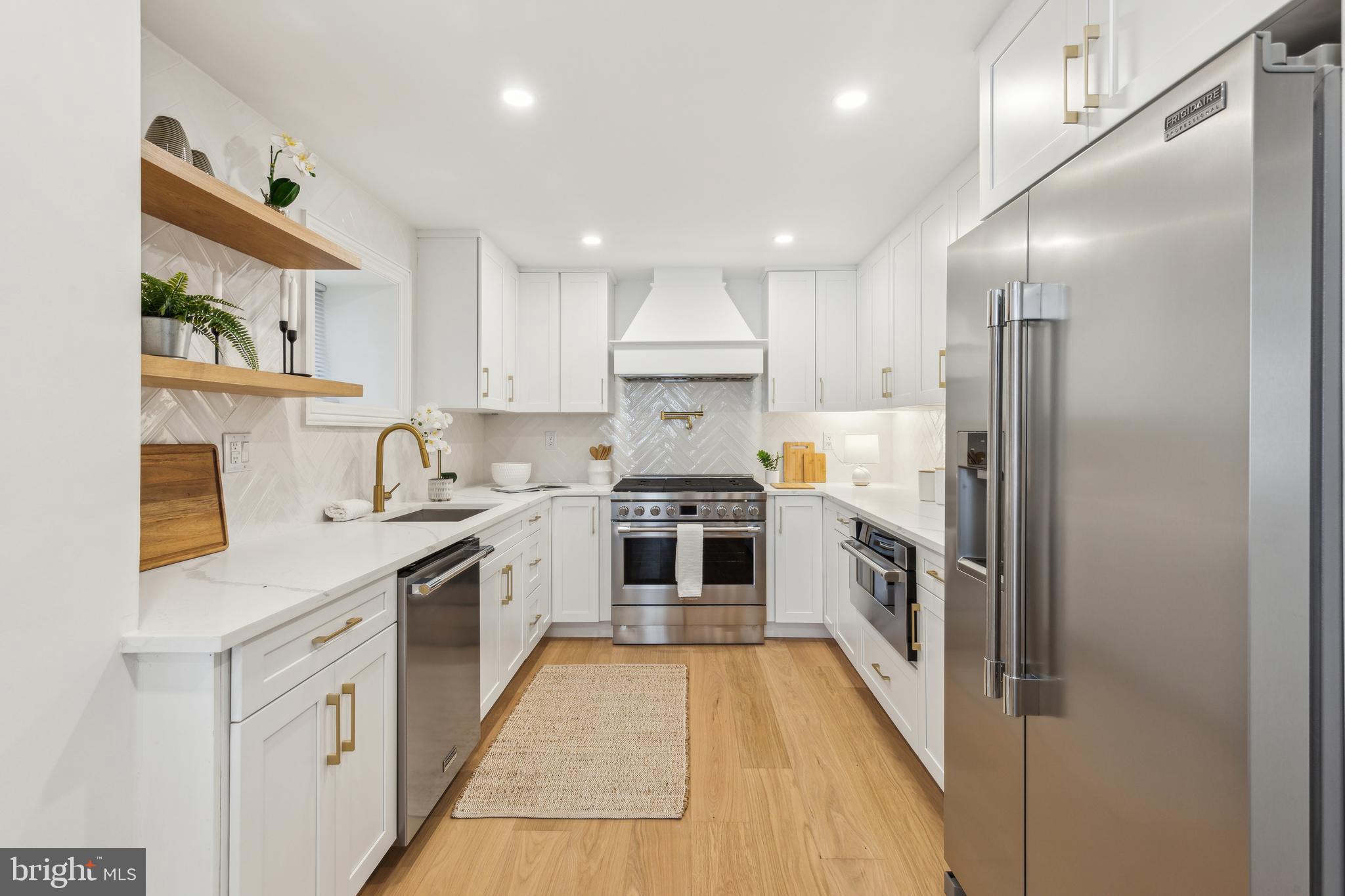 SPRING GARDEN - Residential