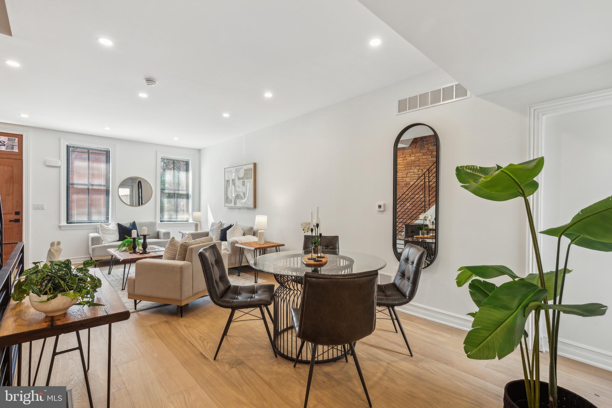 SPRING GARDEN - Residential