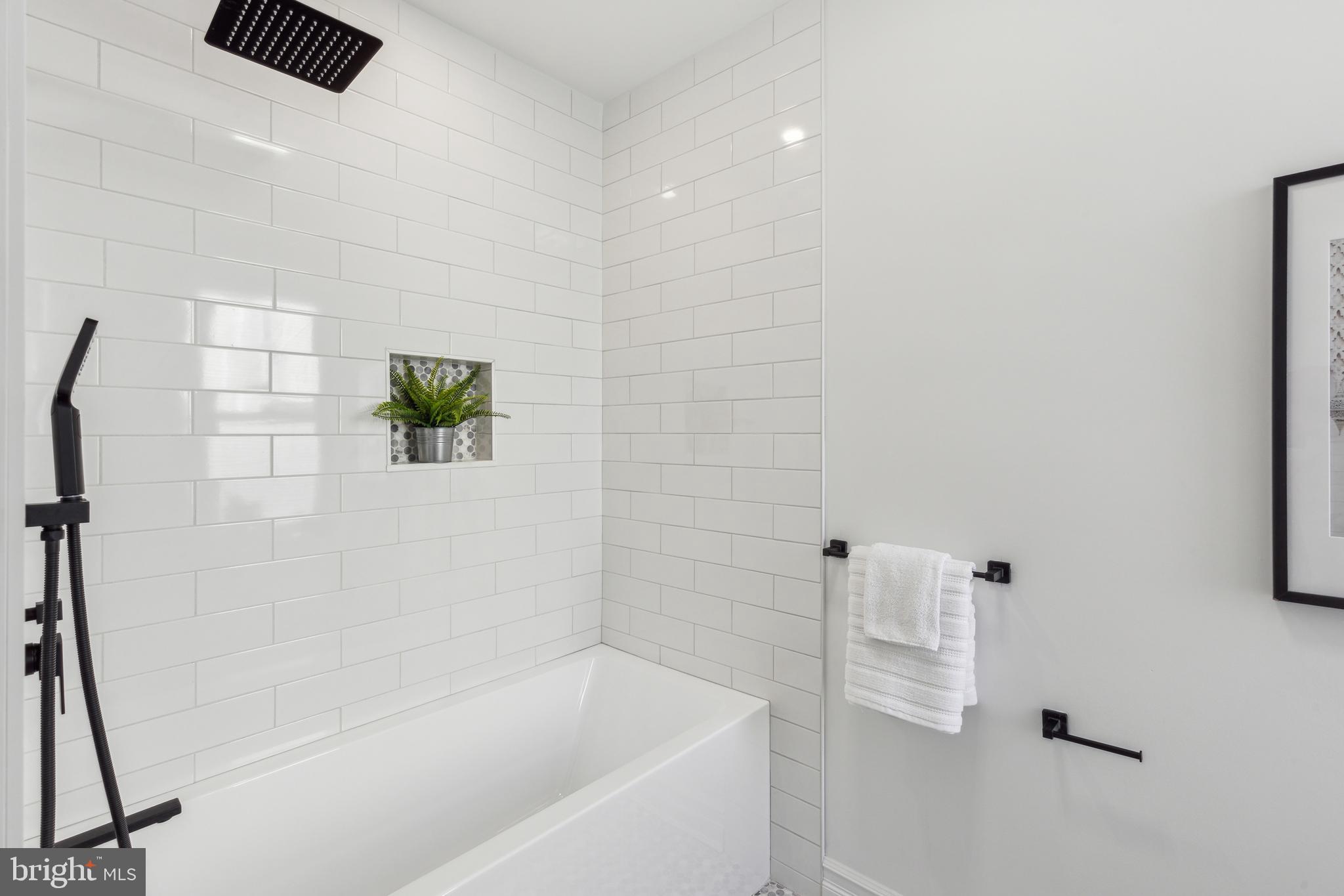 SPRING GARDEN - Residential