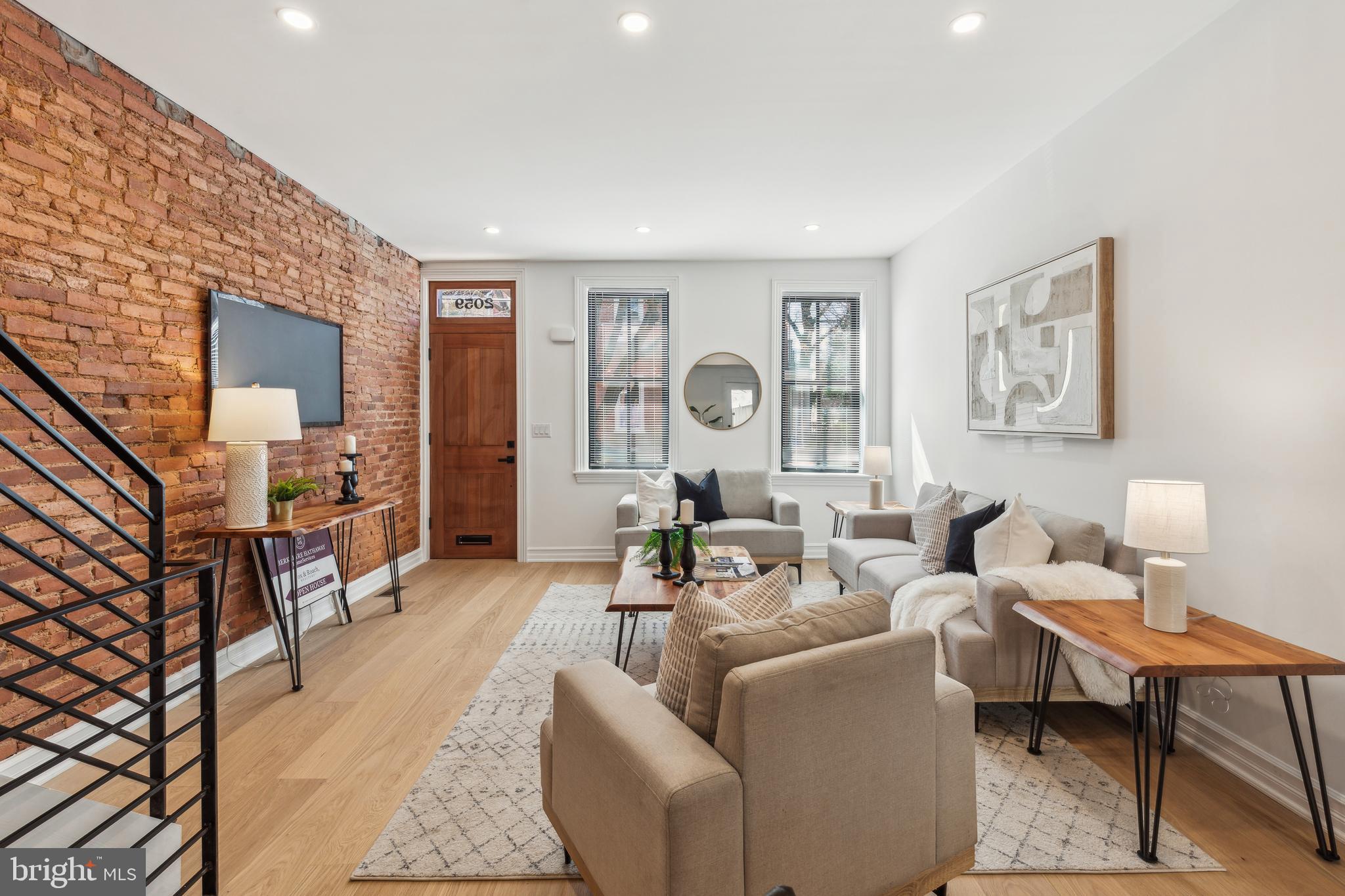 SPRING GARDEN - Residential