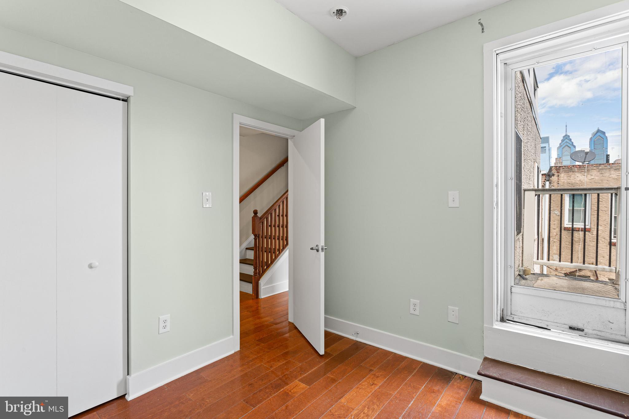 GRADUATE HOSPITAL - Residential