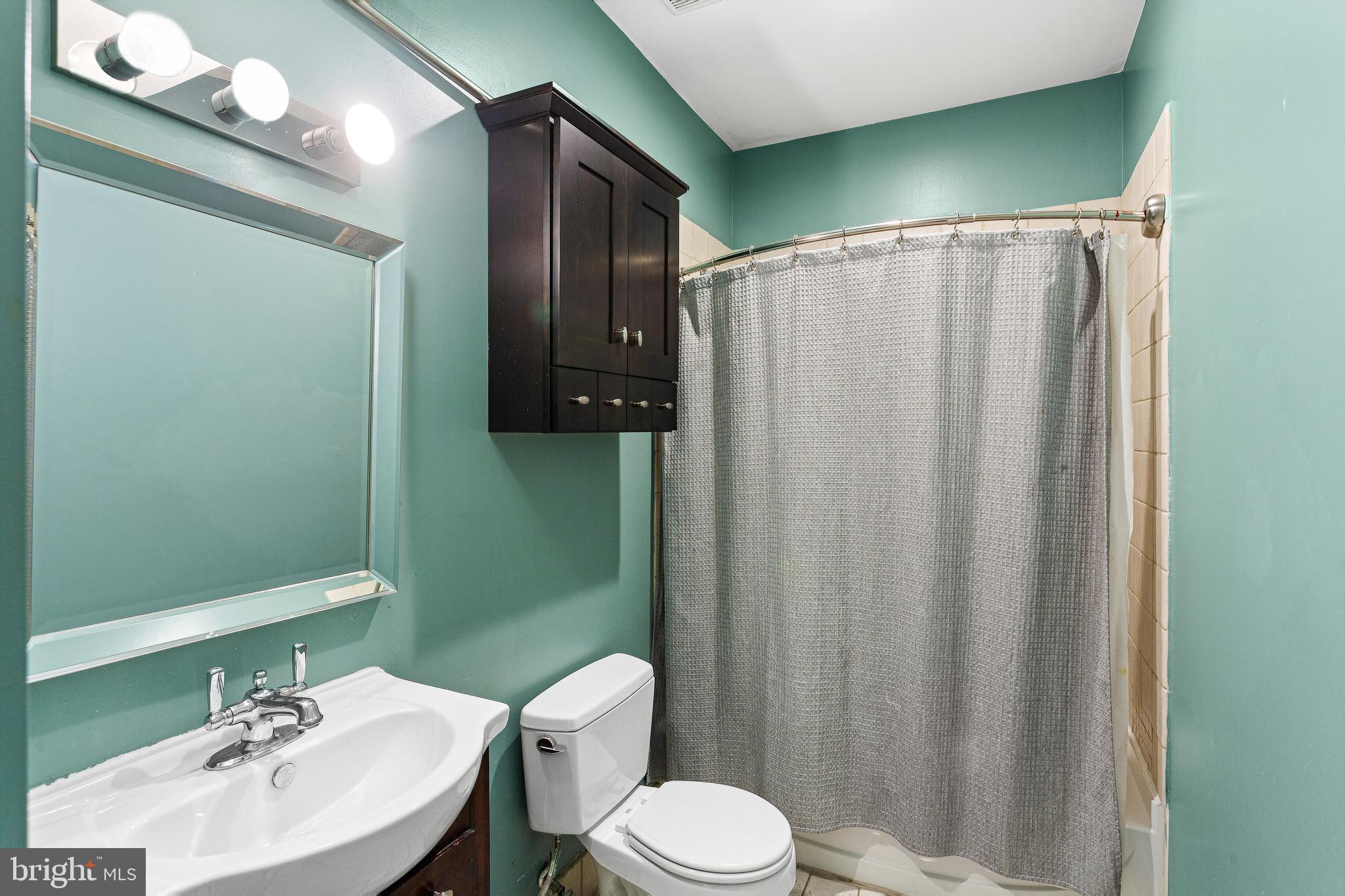 GRADUATE HOSPITAL - Residential