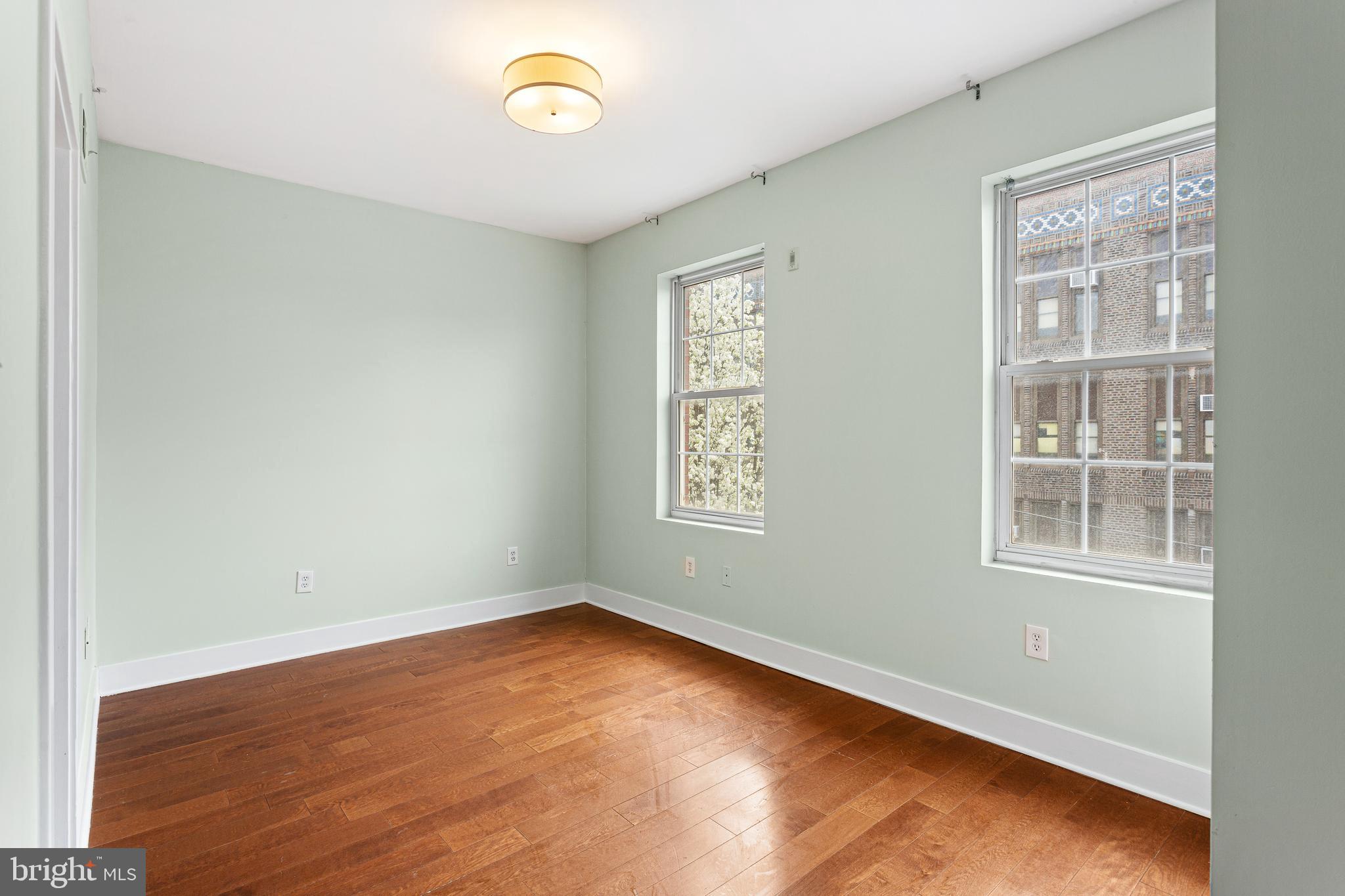 GRADUATE HOSPITAL - Residential