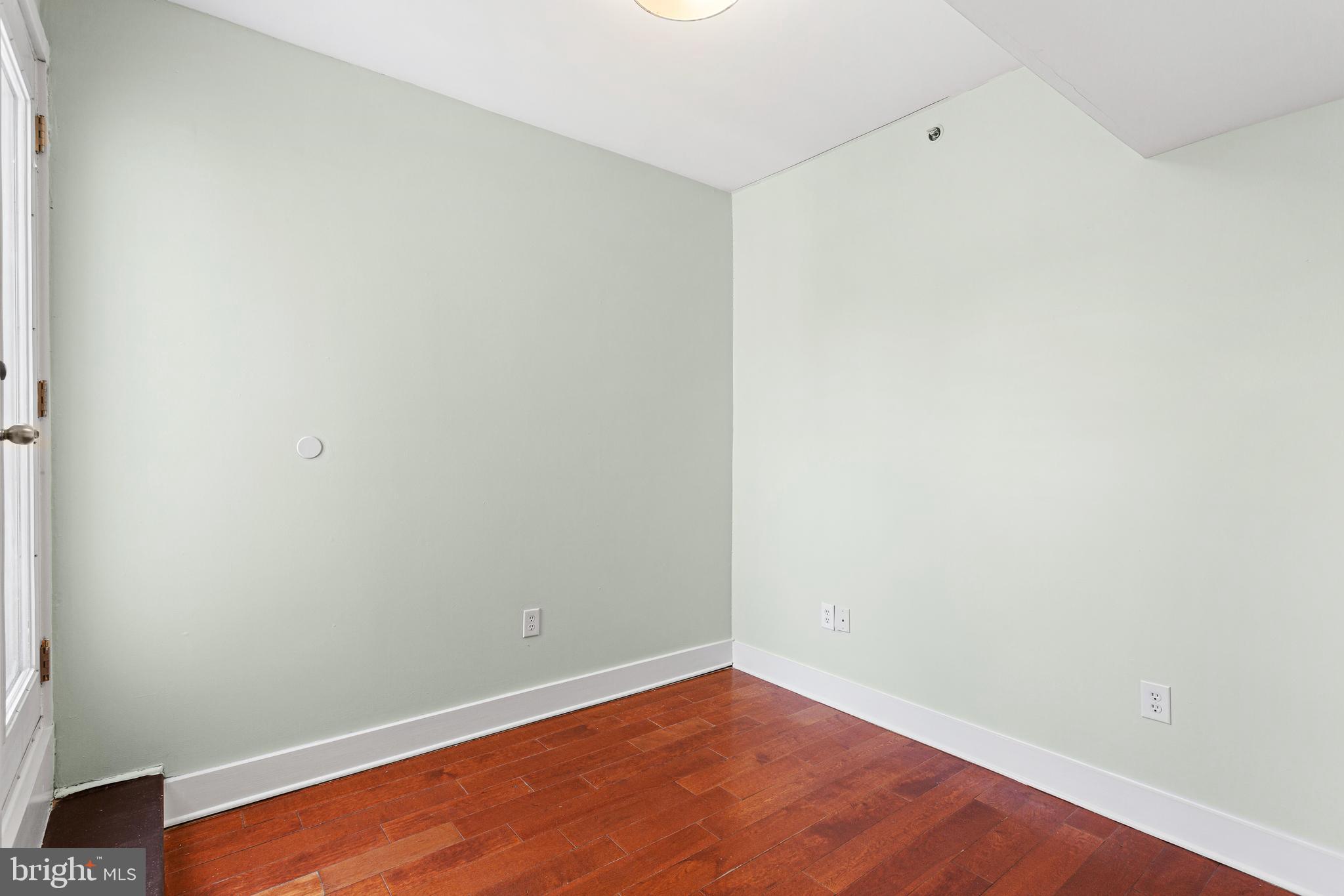 GRADUATE HOSPITAL - Residential