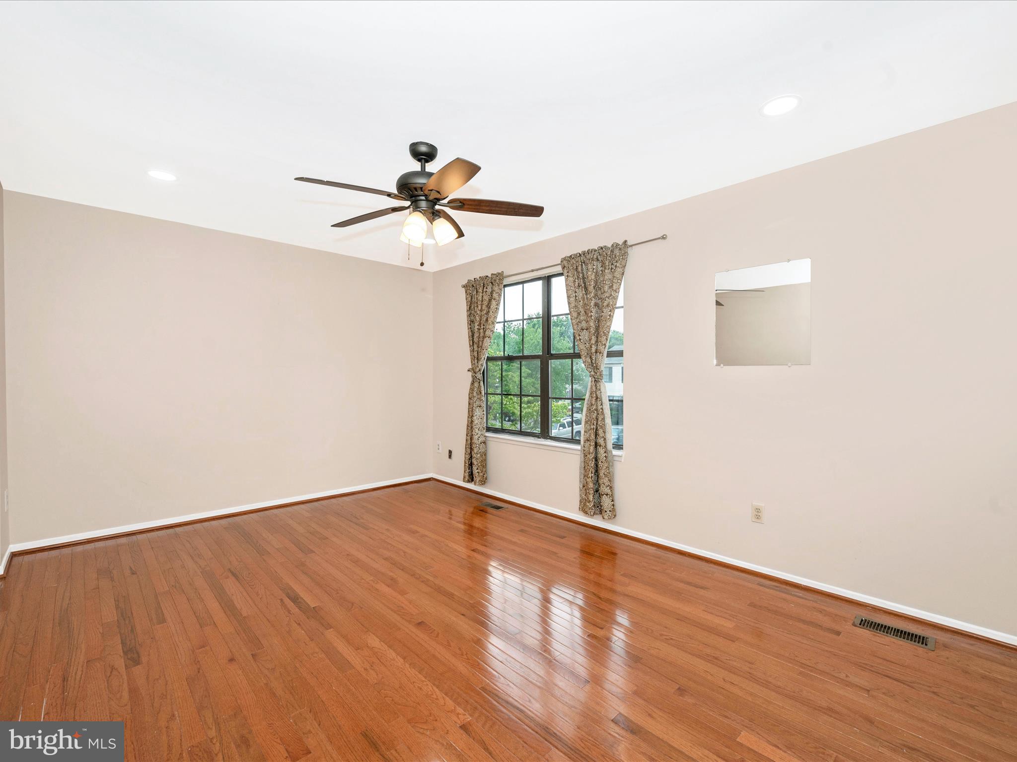 HAMLET NORTH - Residential