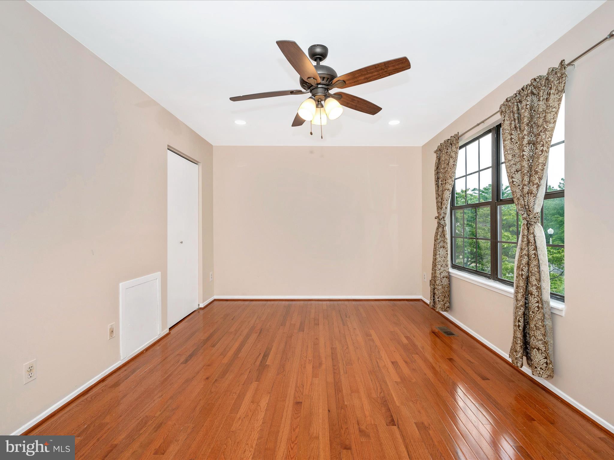 HAMLET NORTH - Residential