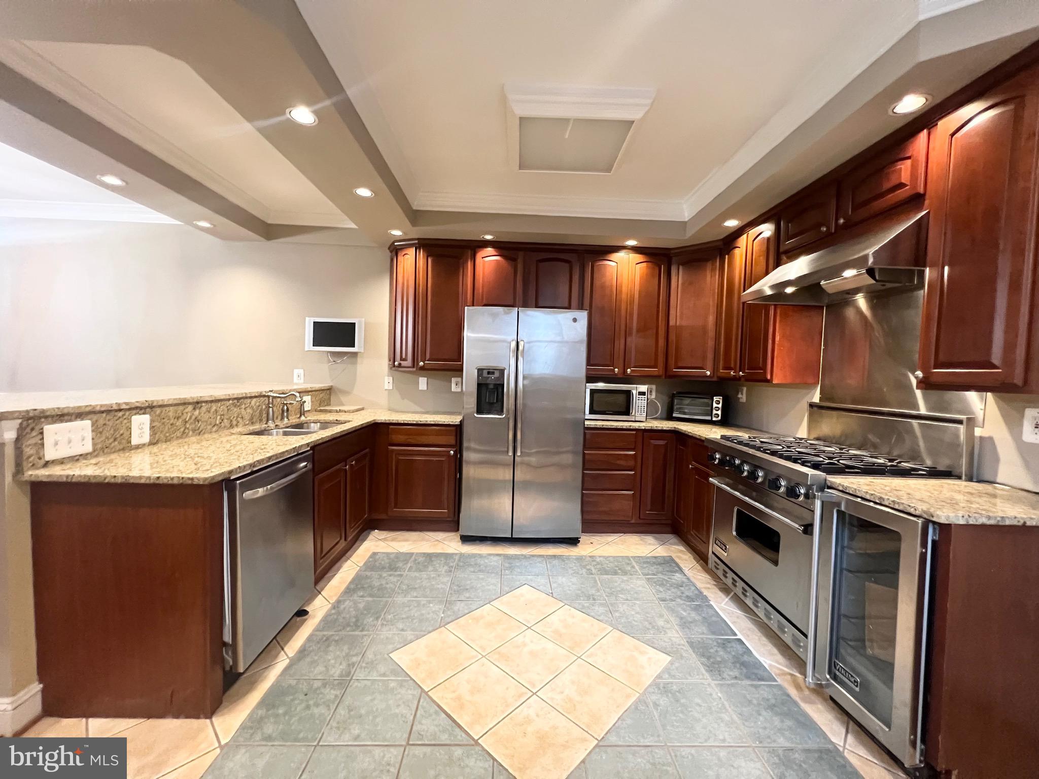 WASHINGTON HILL - Residential