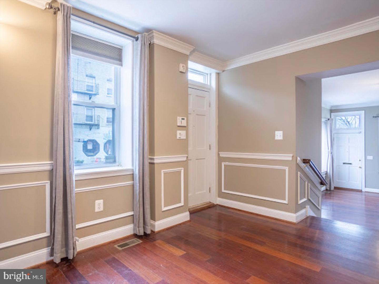 WASHINGTON HILL - Residential