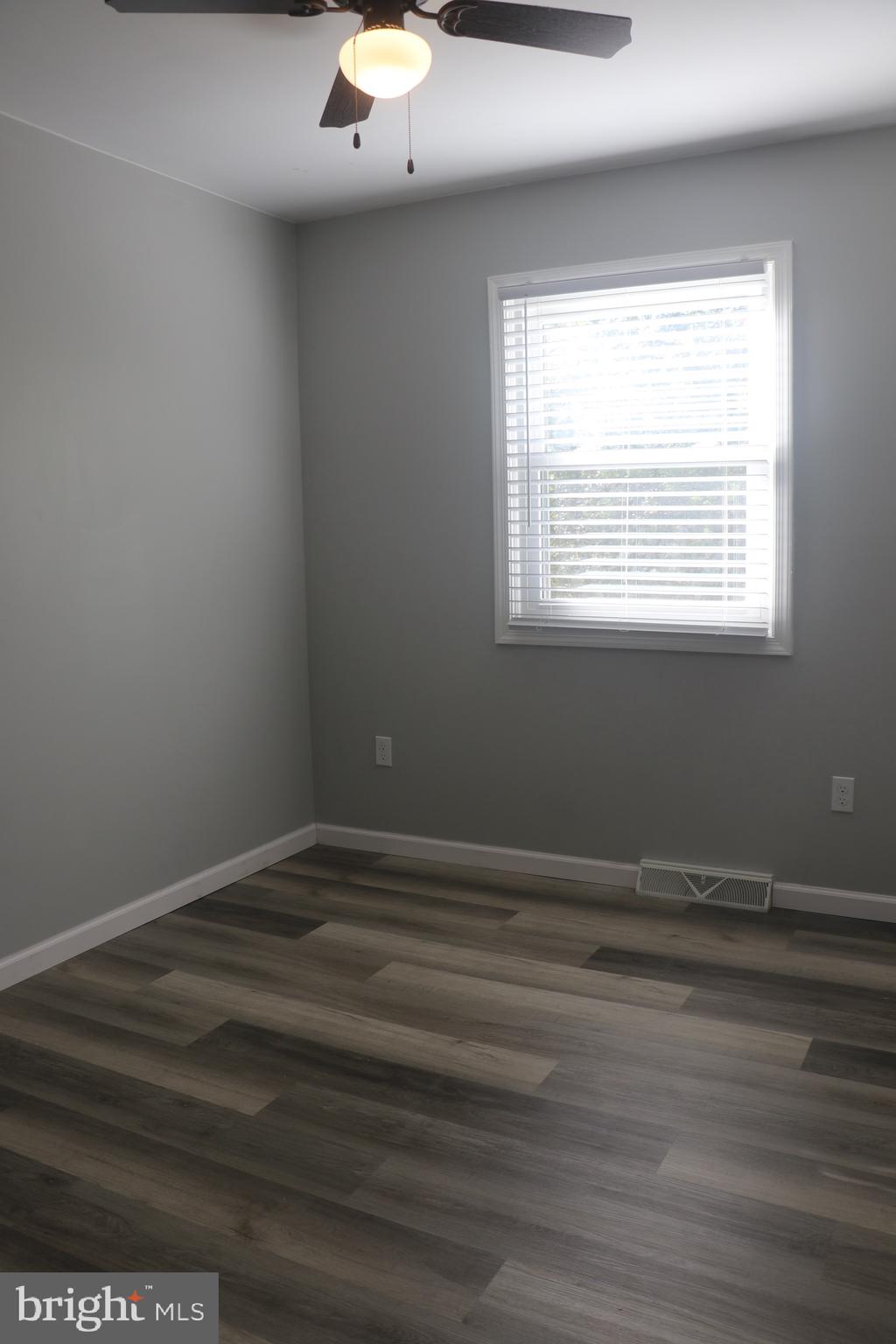 LIBERTY SQUARE - Residential