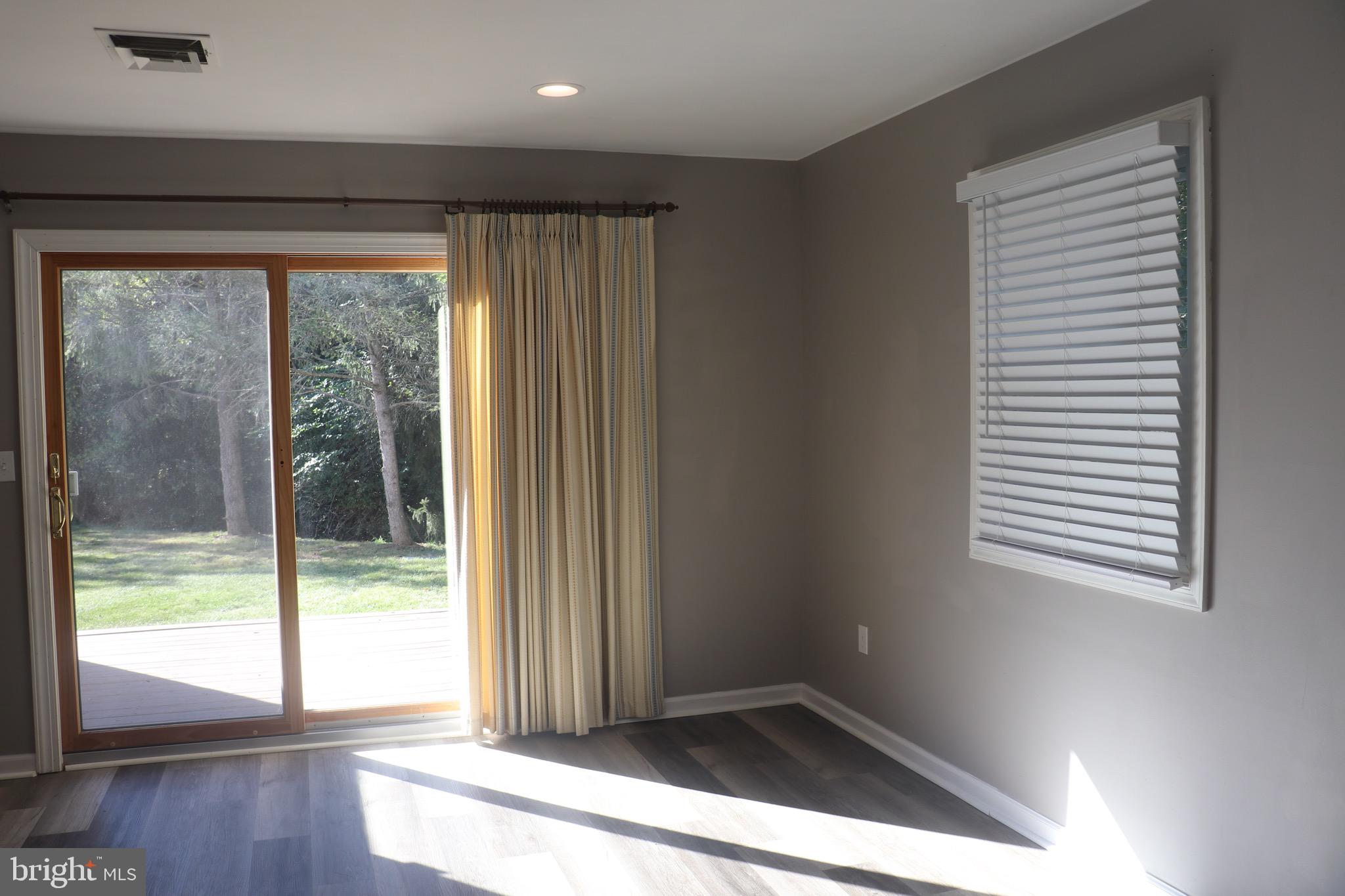 LIBERTY SQUARE - Residential