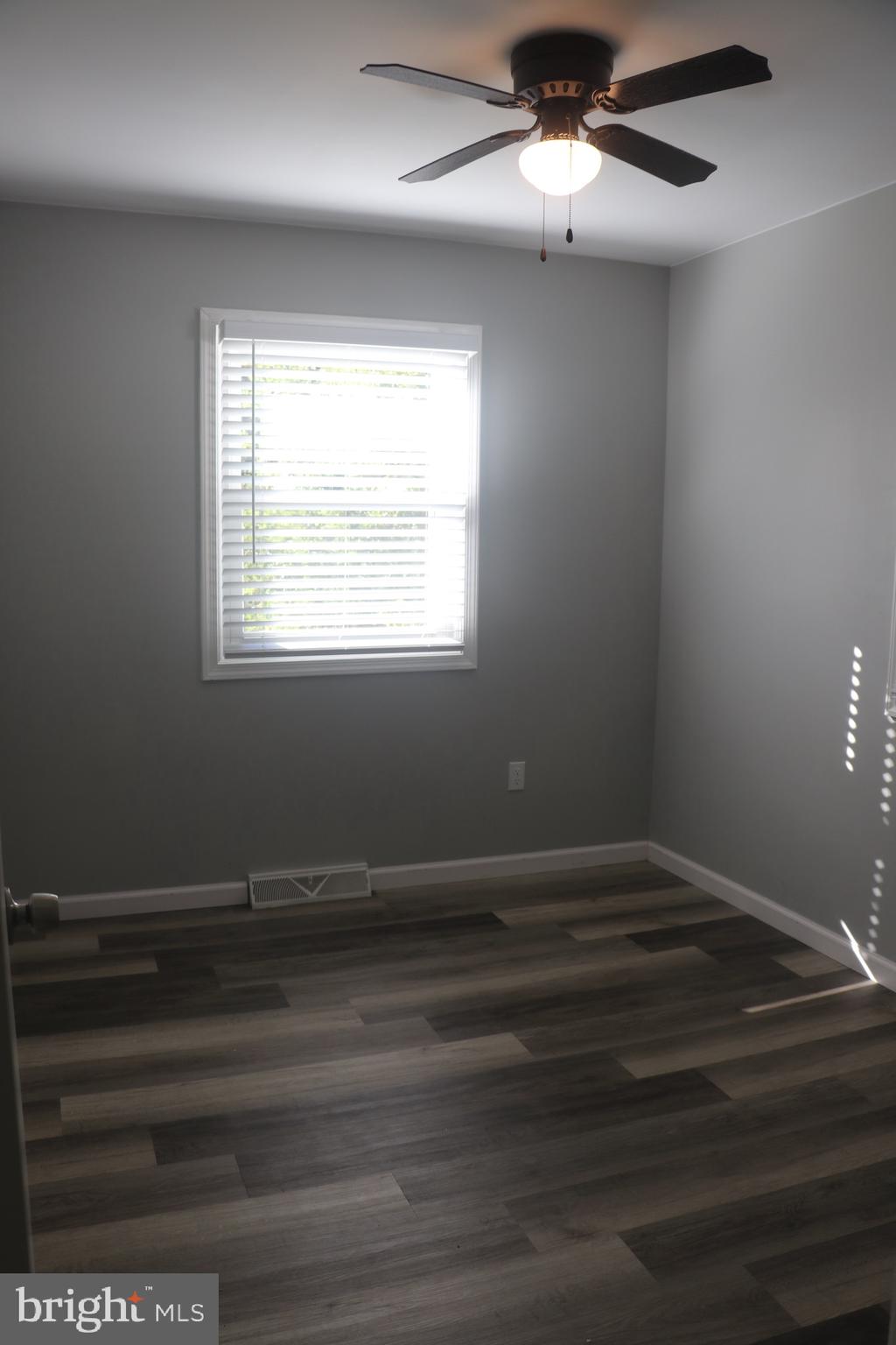 LIBERTY SQUARE - Residential