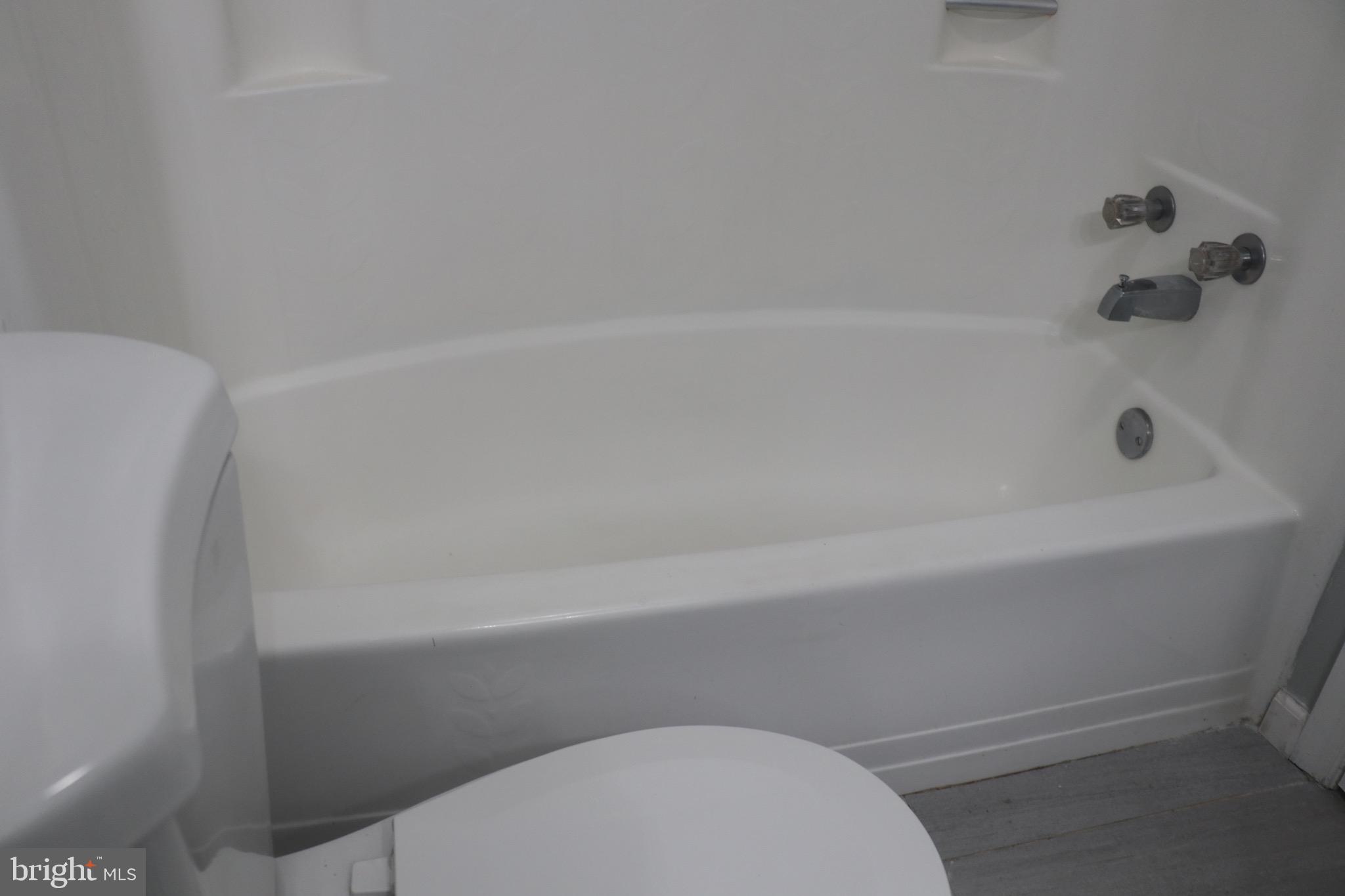 LIBERTY SQUARE - Residential