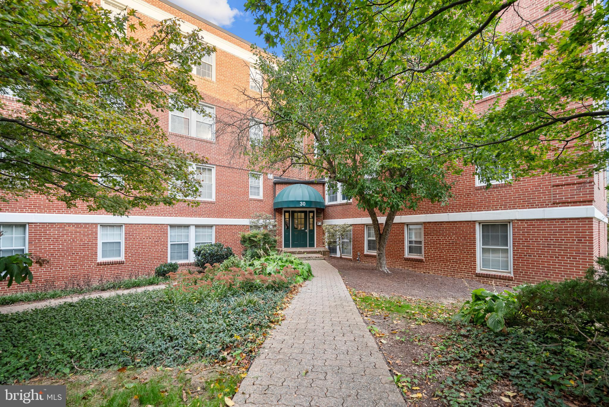 30 S OLD GLEBE ROAD 106-E