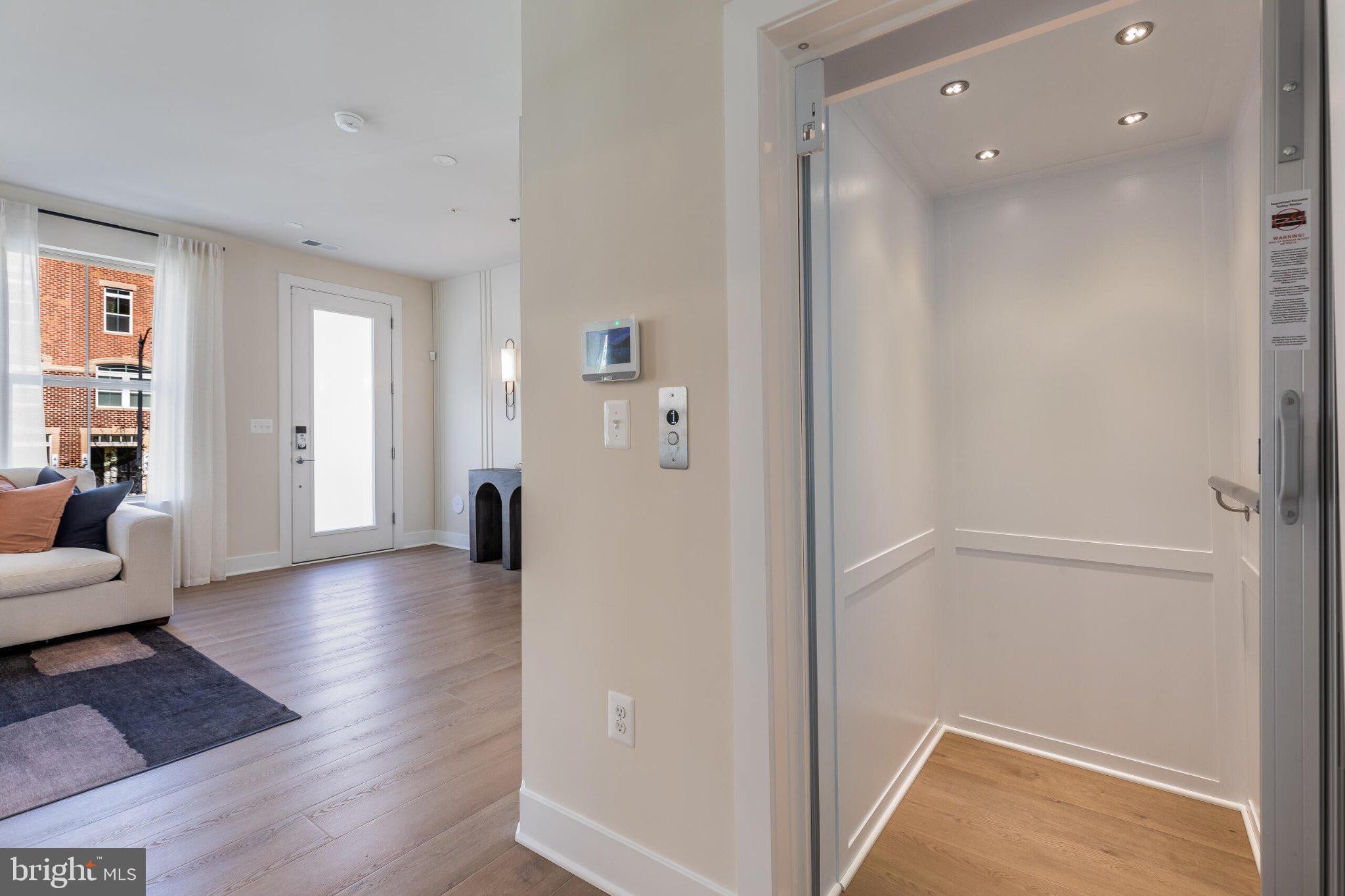 455 EXCHANGE AVENUE