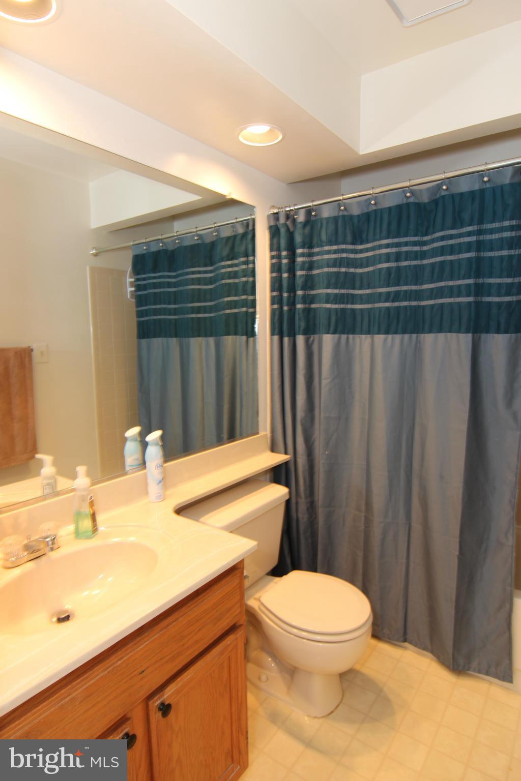 WOODGATE MANOR - Residential