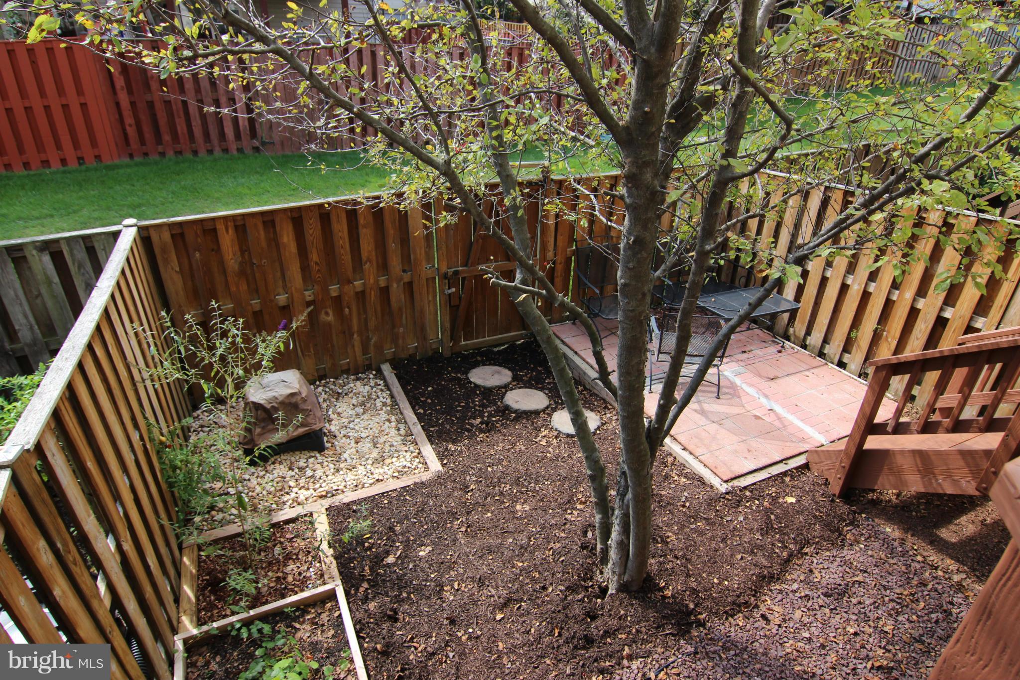 WOODGATE MANOR - Residential