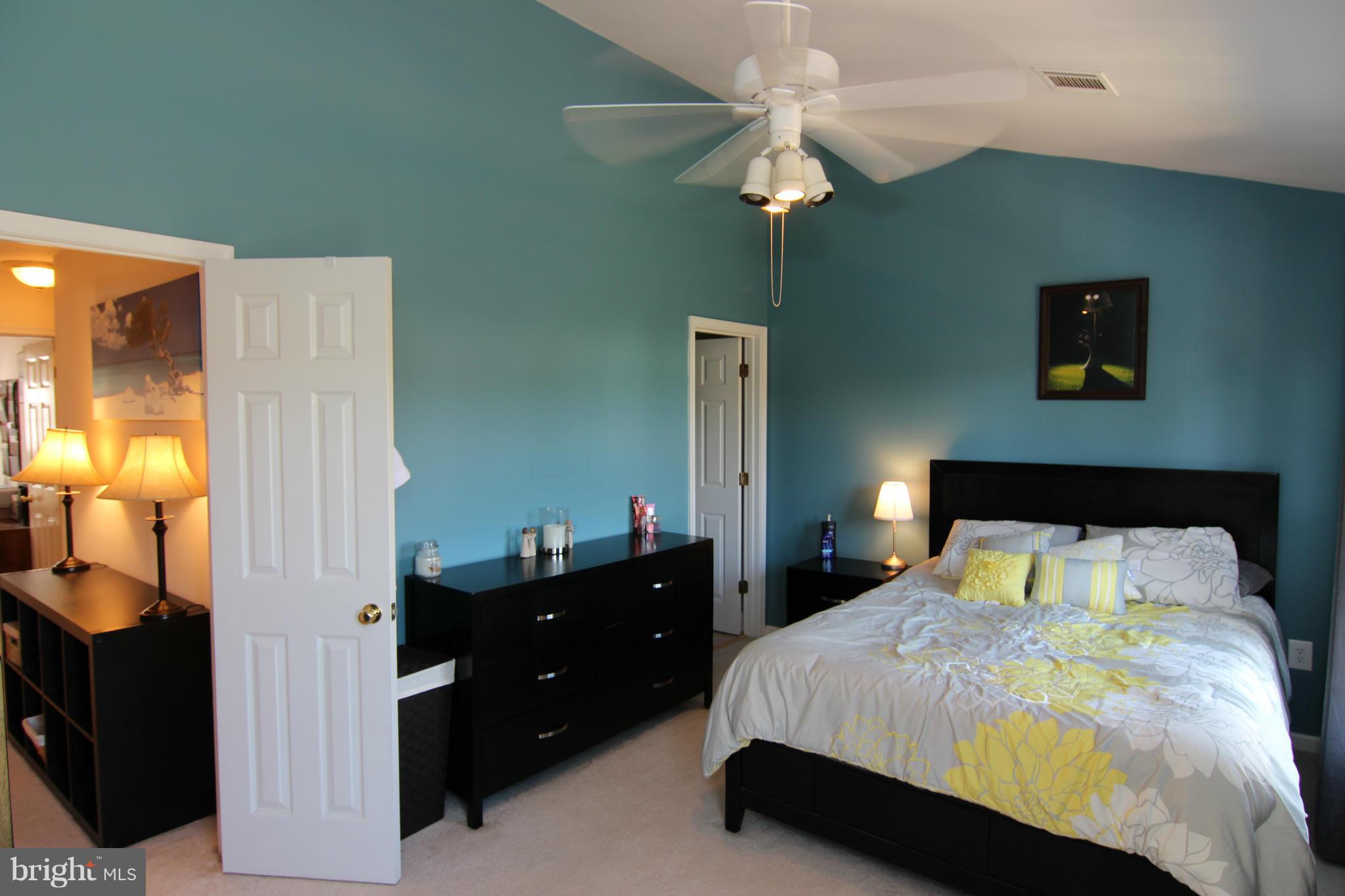 WOODGATE MANOR - Residential