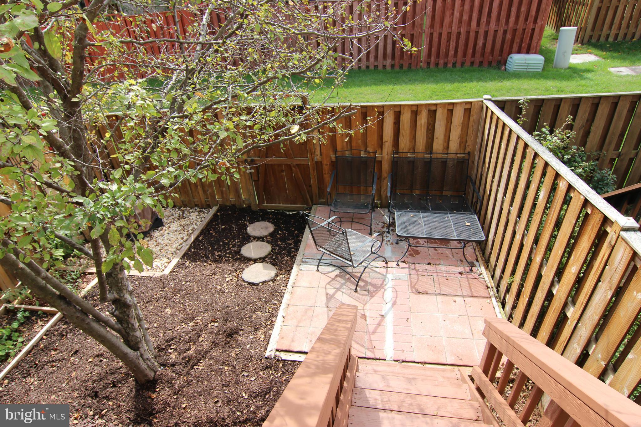 WOODGATE MANOR - Residential