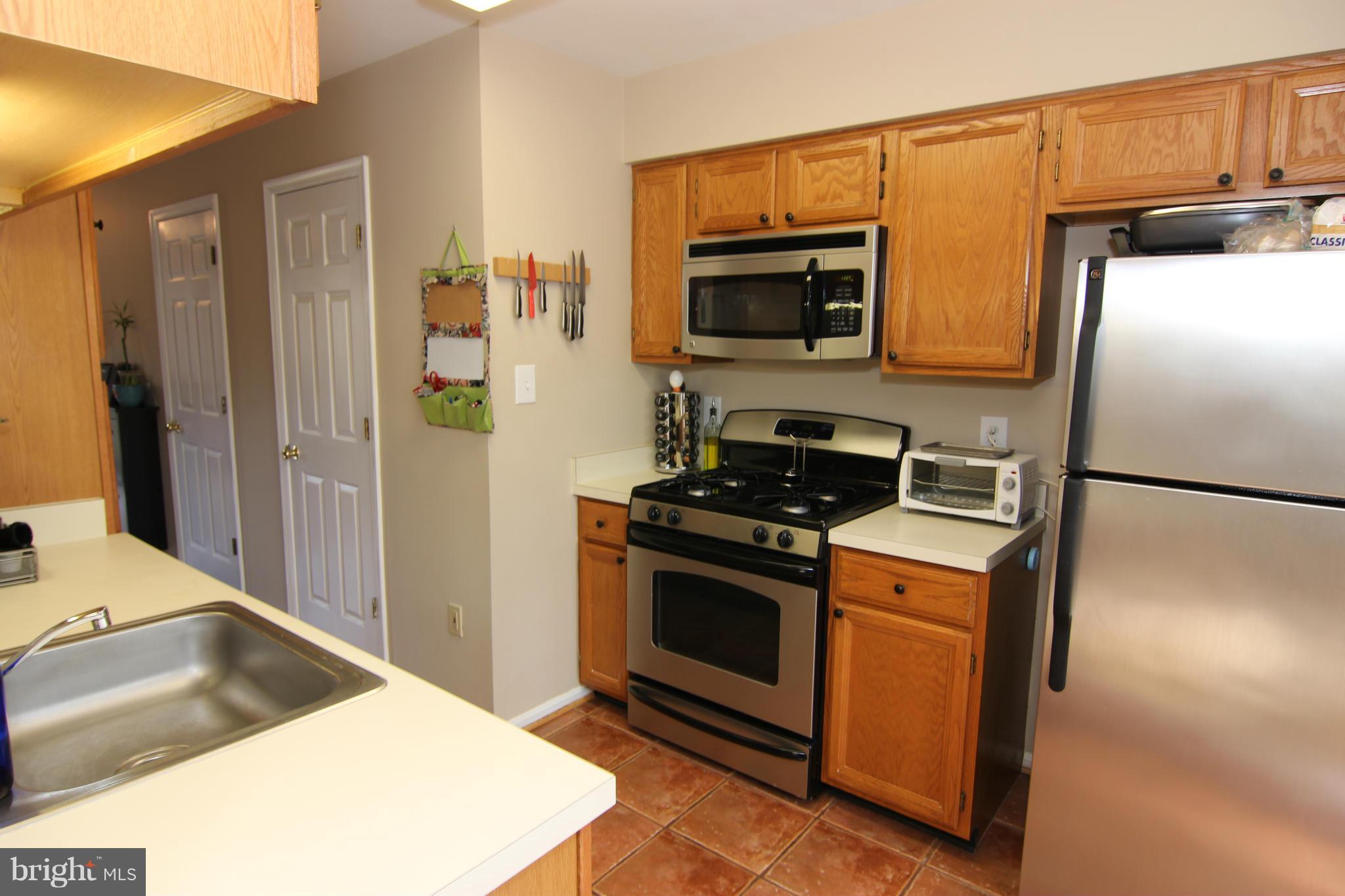 WOODGATE MANOR - Residential