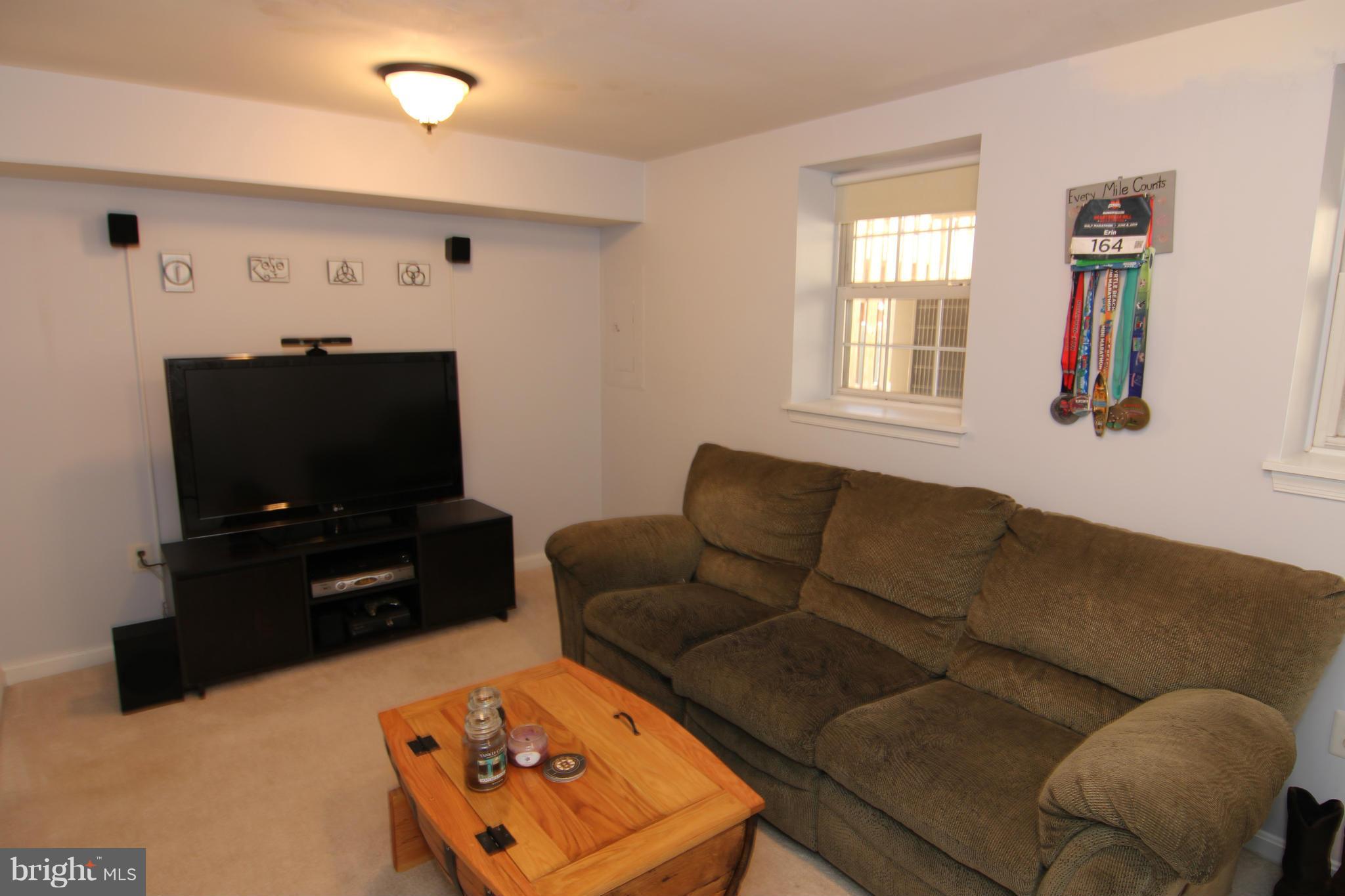 WOODGATE MANOR - Residential