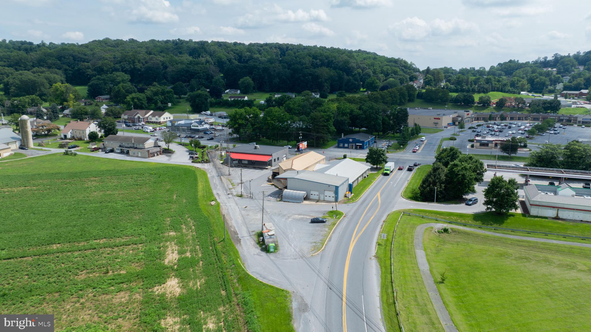 5399 LINCOLN HIGHWAY