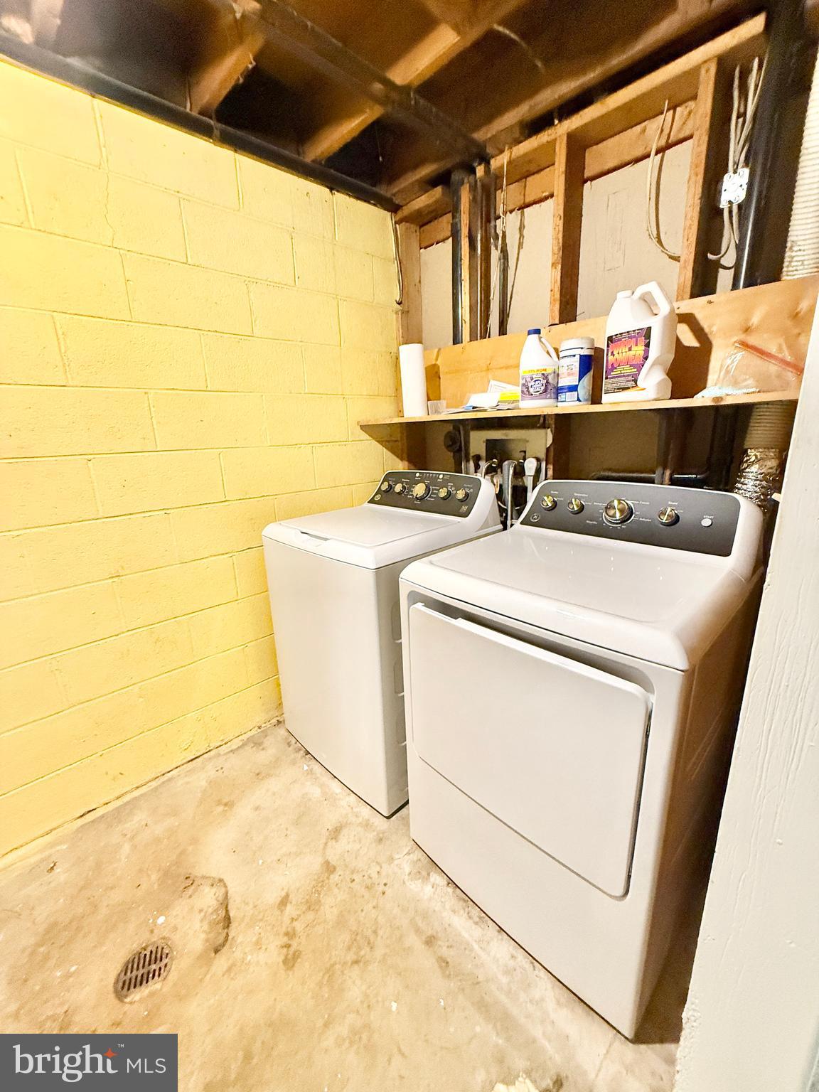 LEE'S HEADQUARTERS - Residential