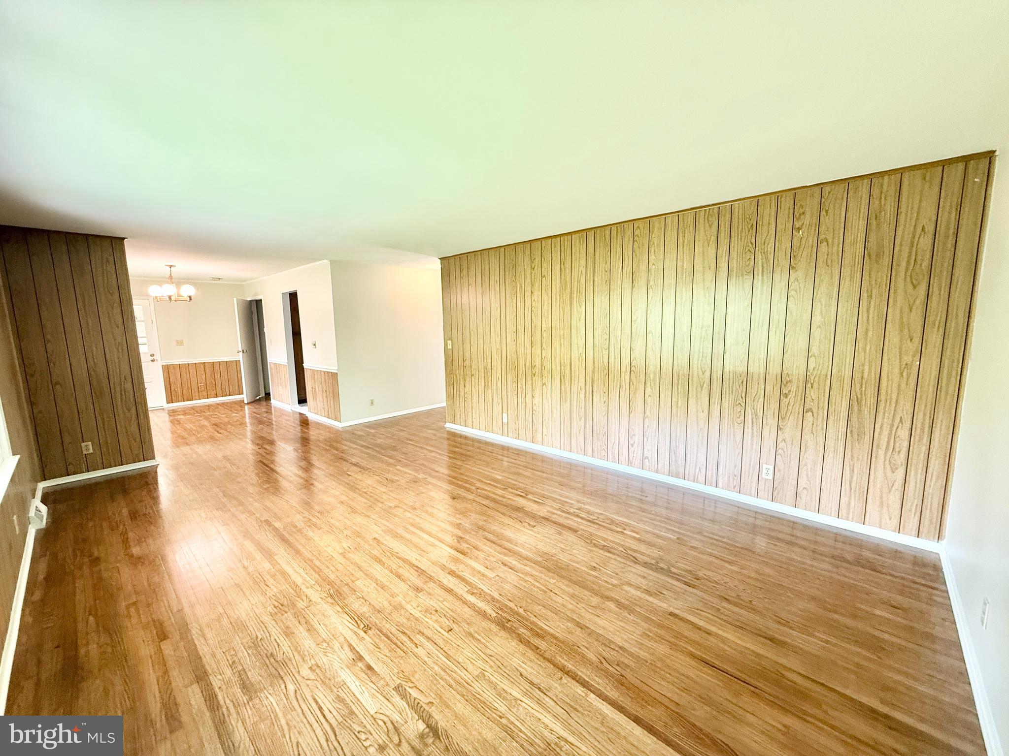 LEE'S HEADQUARTERS - Residential