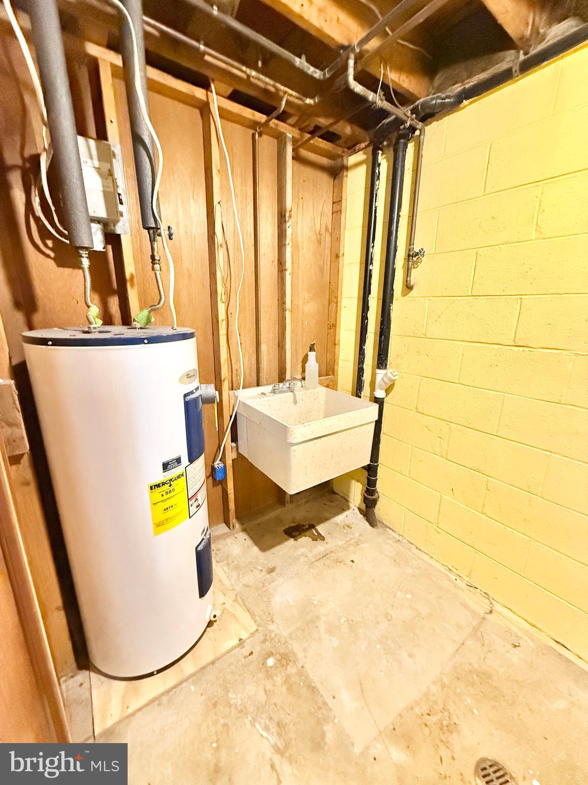 LEE'S HEADQUARTERS - Residential