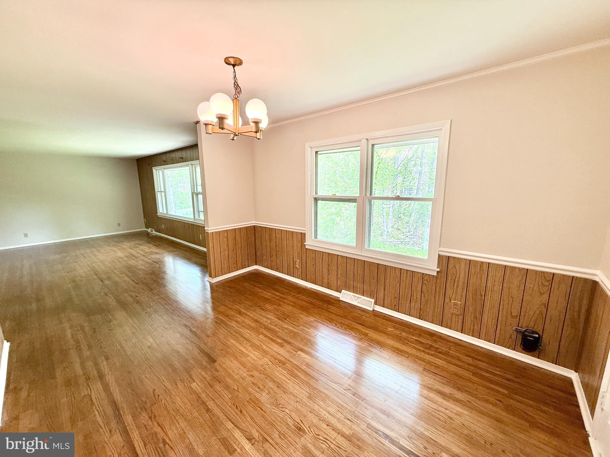 LEE'S HEADQUARTERS - Residential