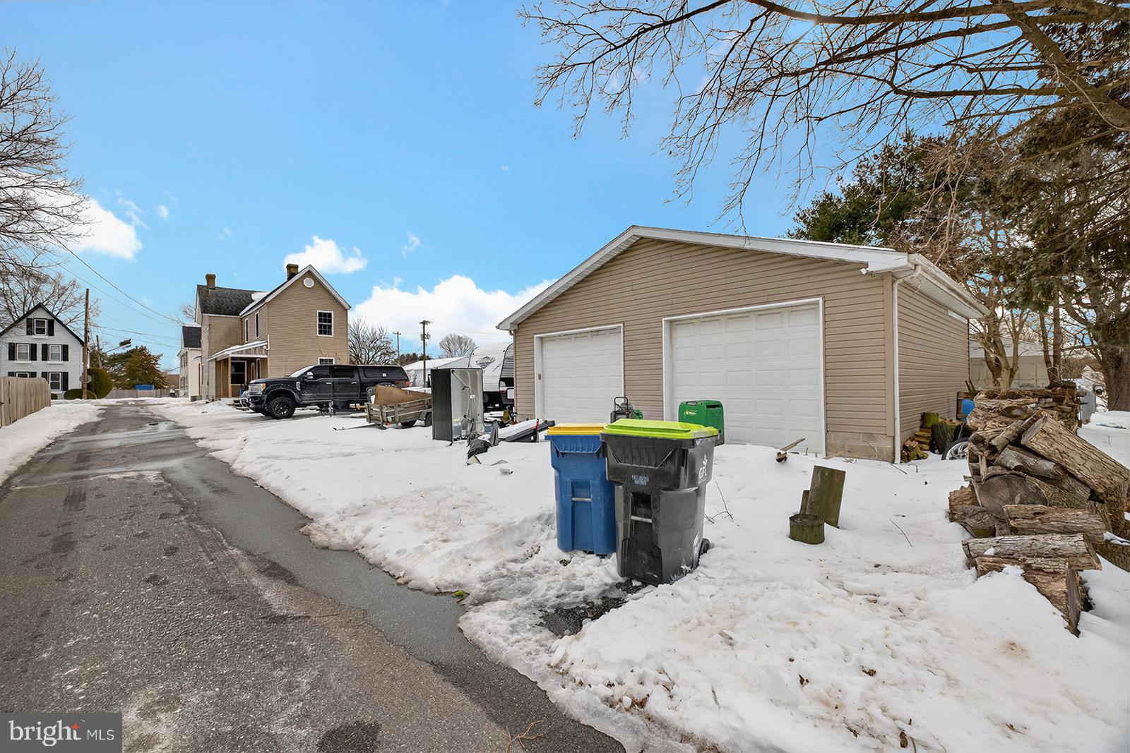 CLAYTON - Residential