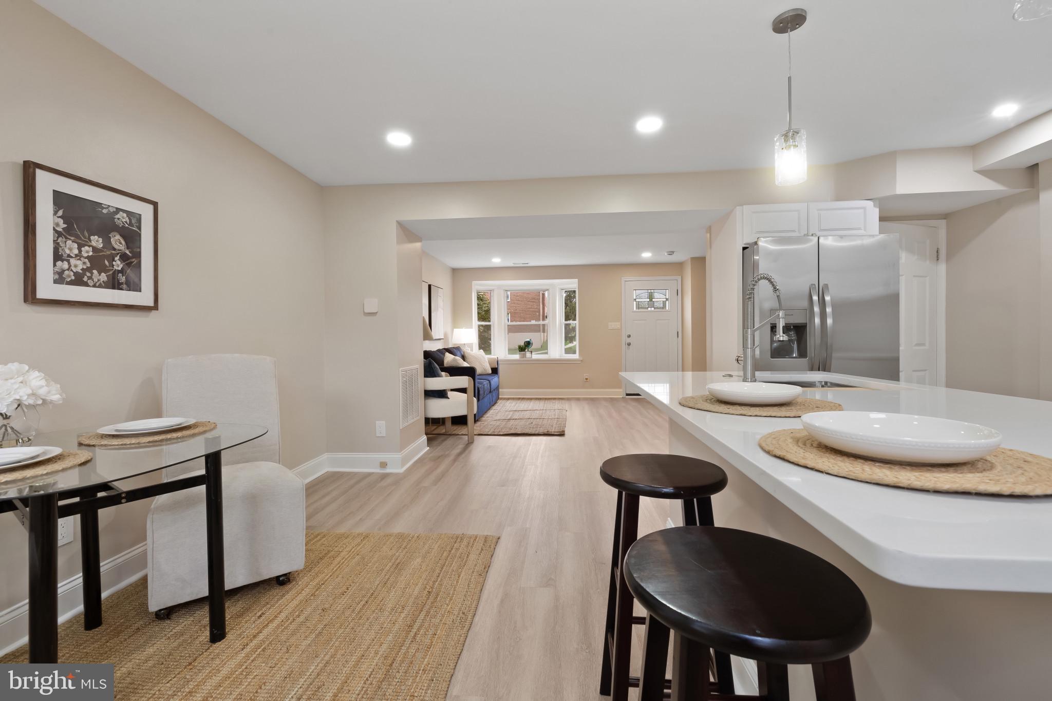 PERRING LOCH - Residential Lease