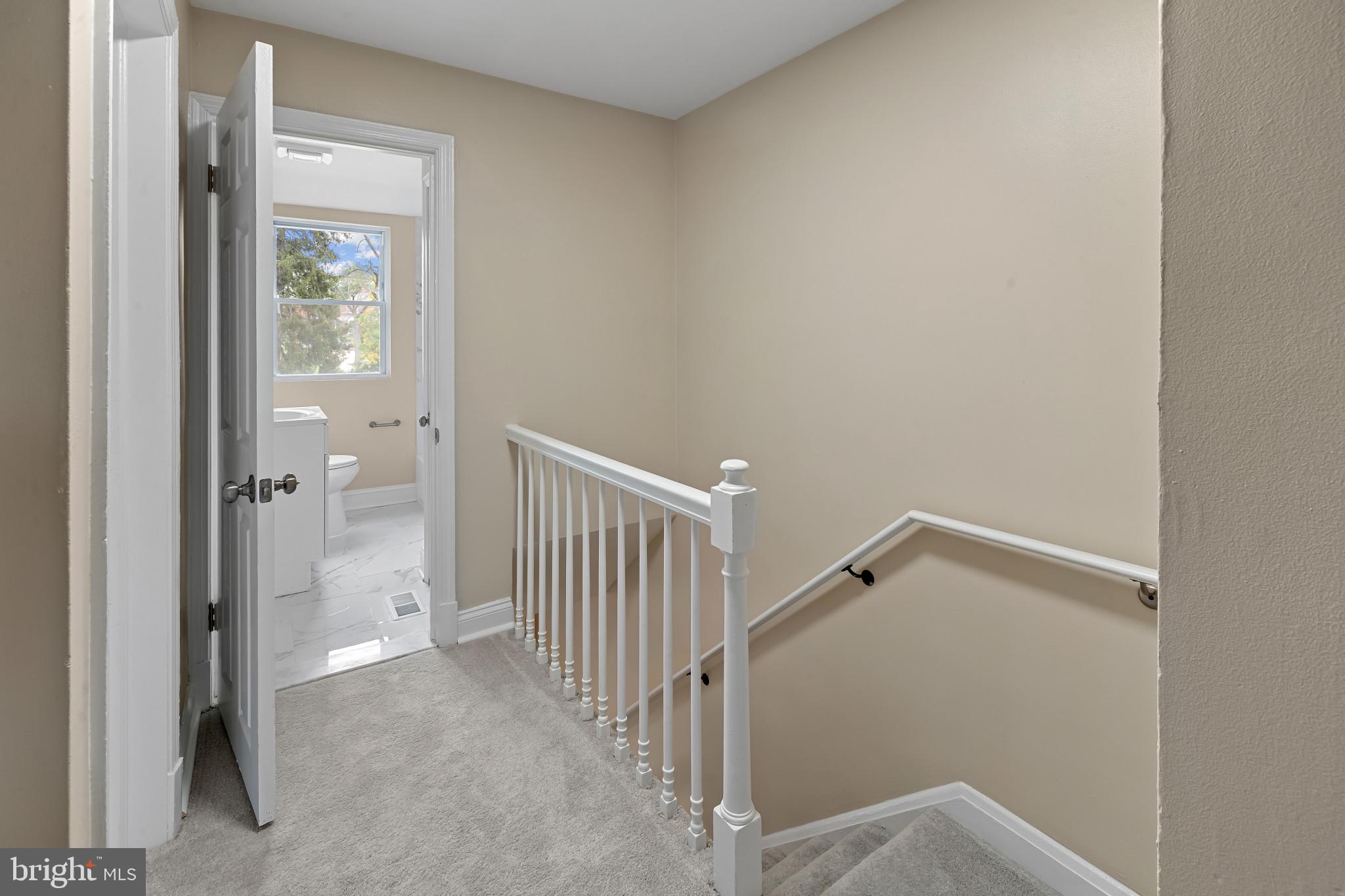 PERRING LOCH - Residential Lease