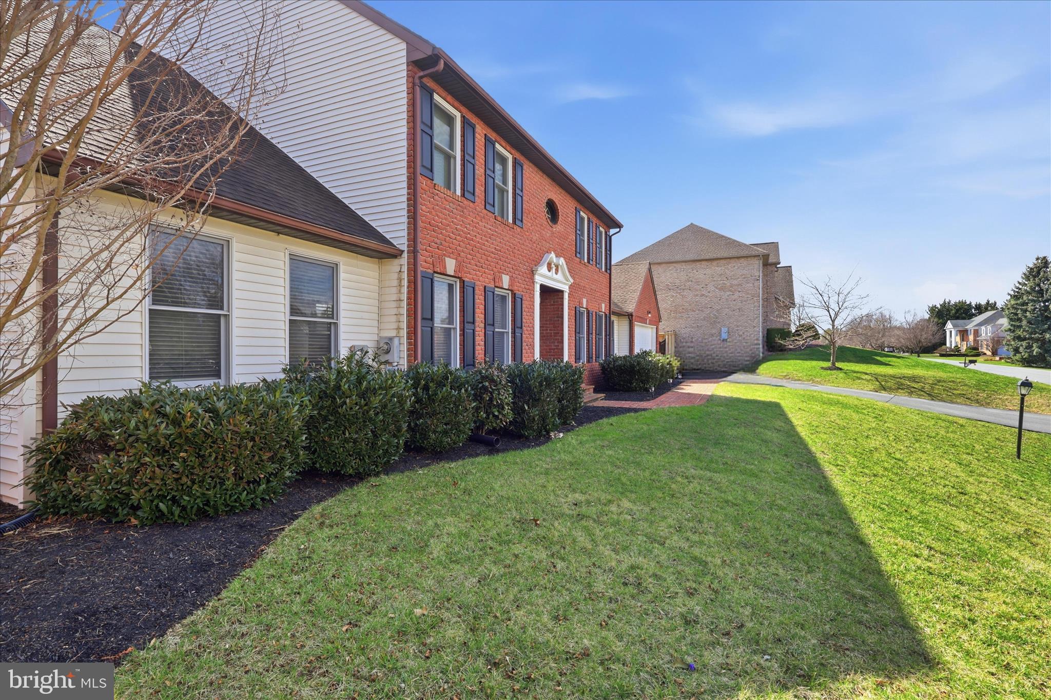 FOUNTAIN HEAD - Residential