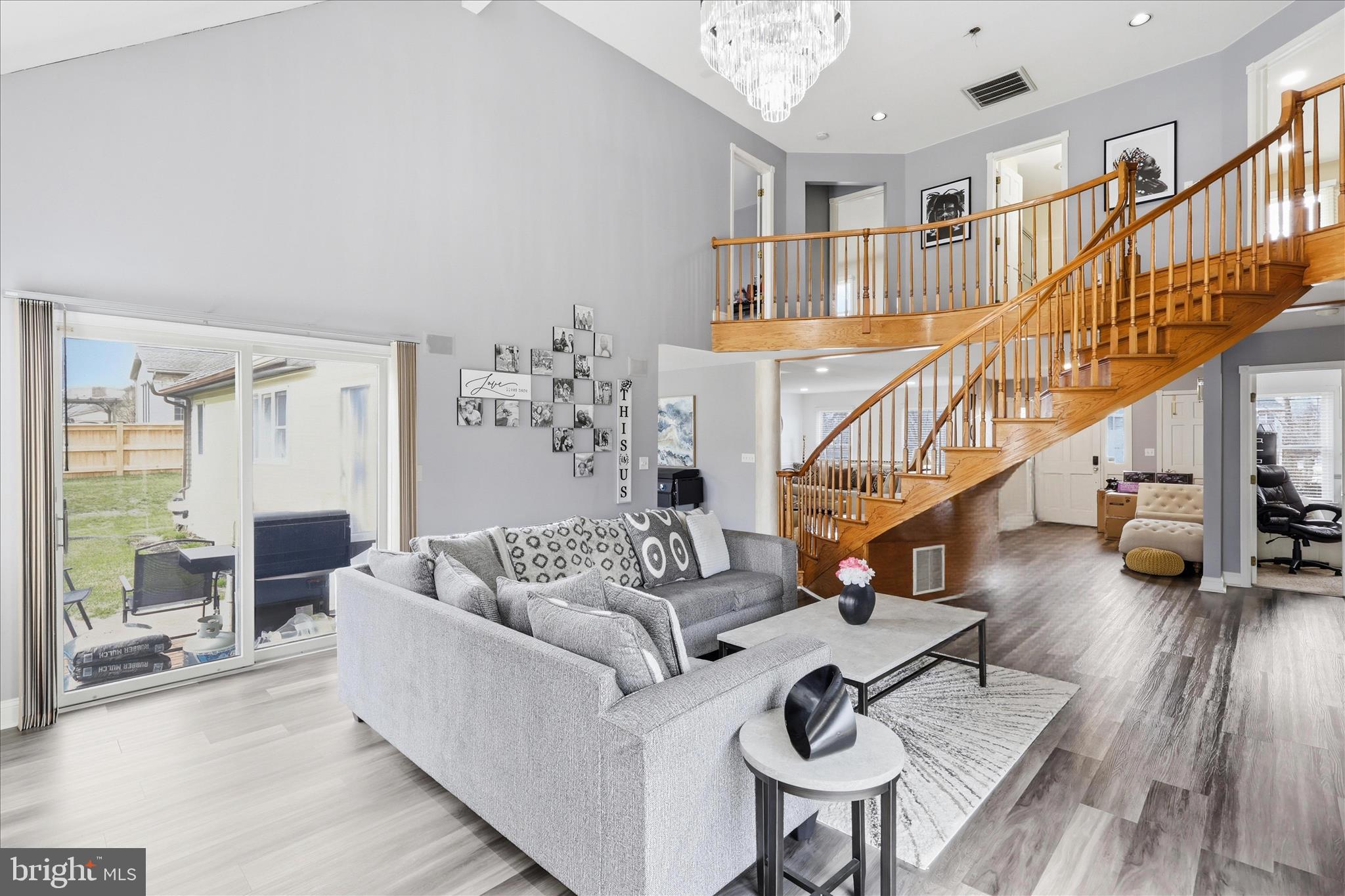 FOUNTAIN HEAD - Residential