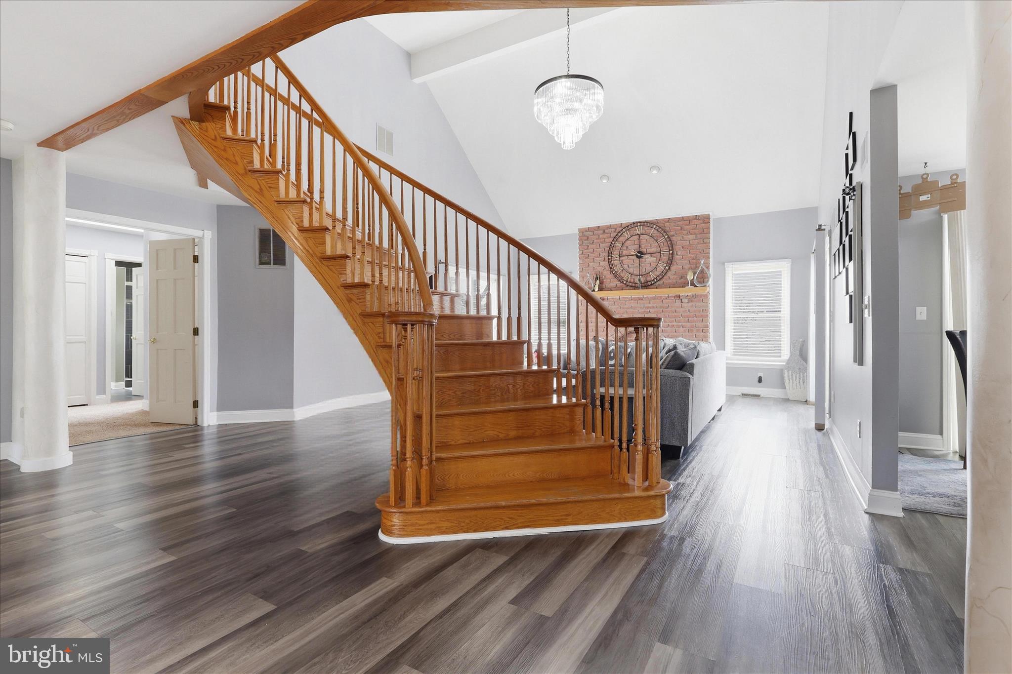 FOUNTAIN HEAD - Residential