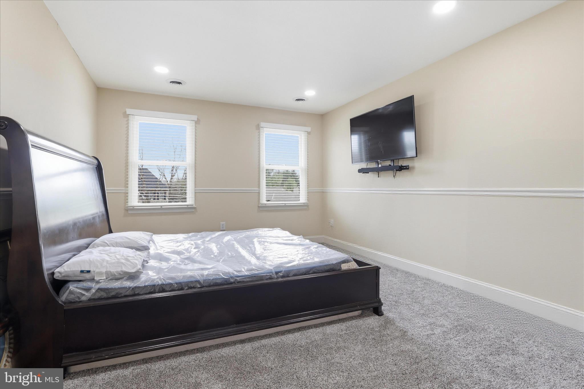 FOUNTAIN HEAD - Residential