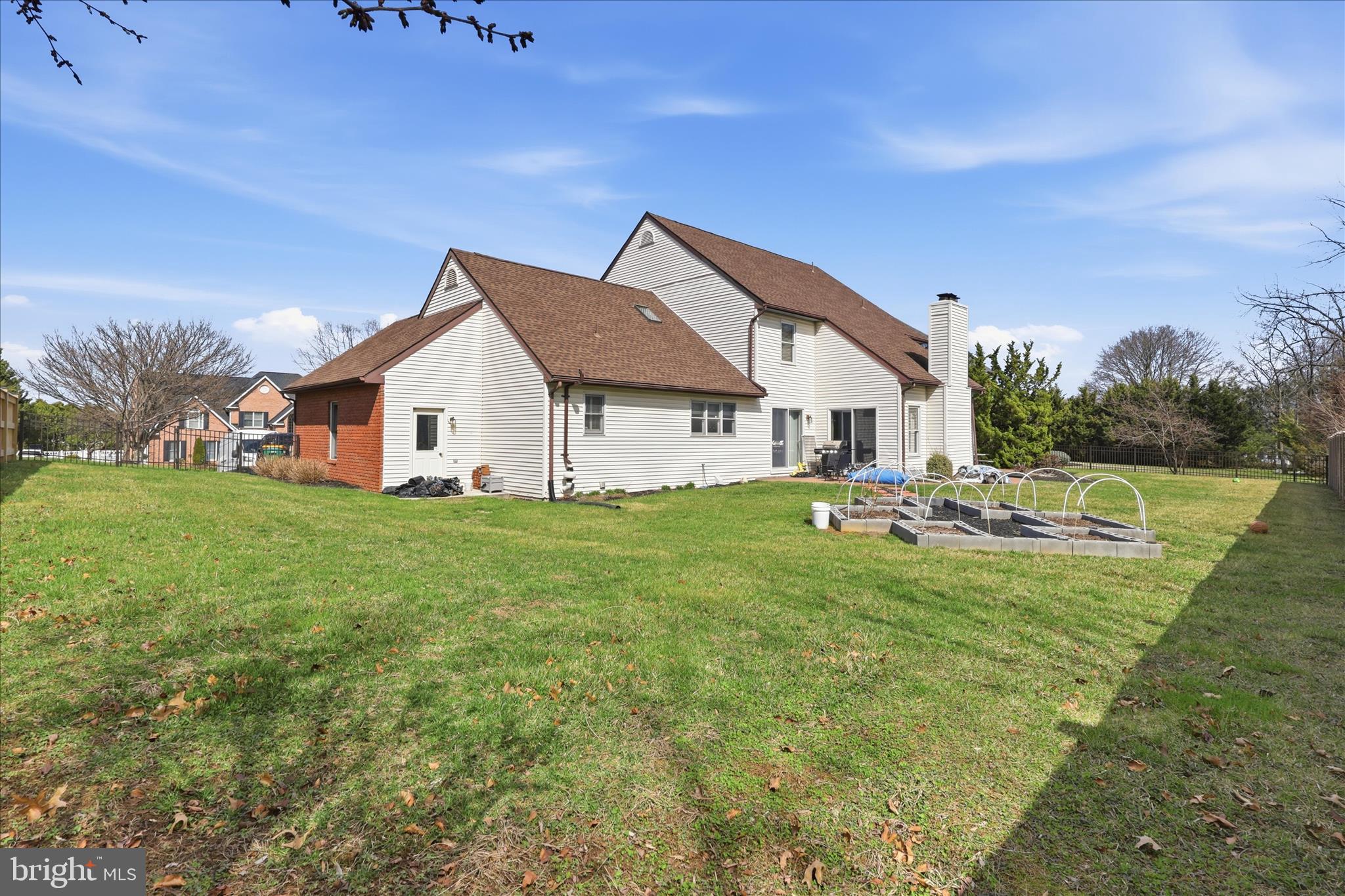 FOUNTAIN HEAD - Residential