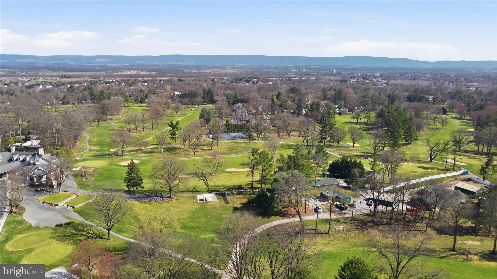 FOUNTAIN HEAD - Residential
