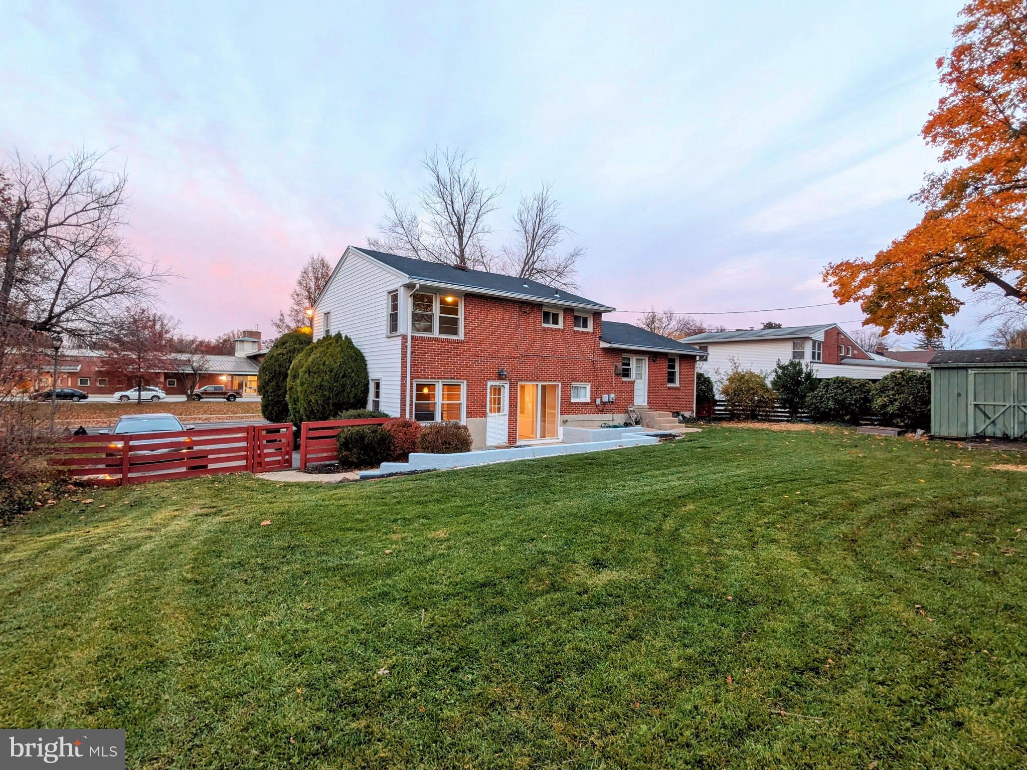 DULANEY VILLAGE - Residential