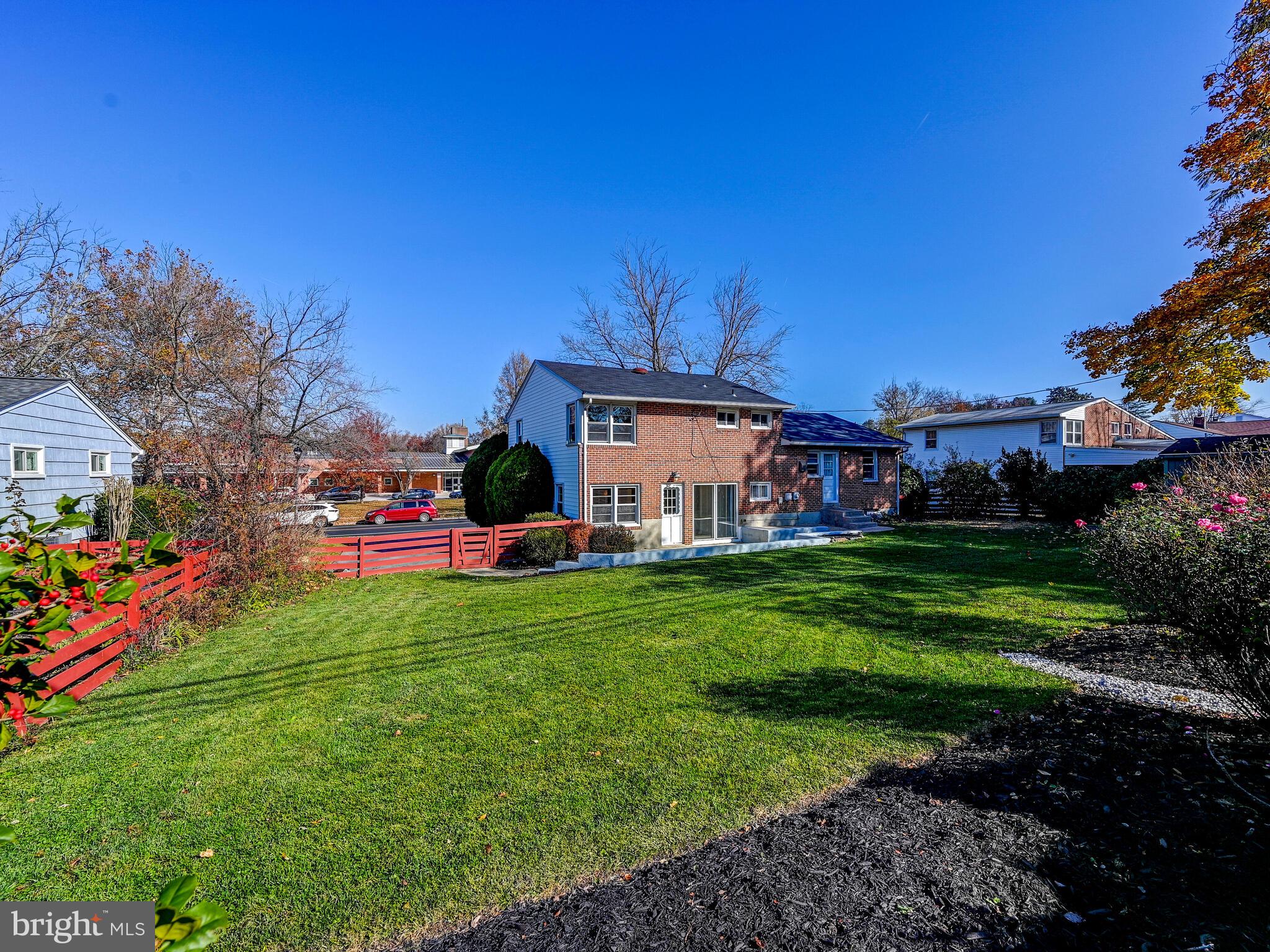 DULANEY VILLAGE - Residential