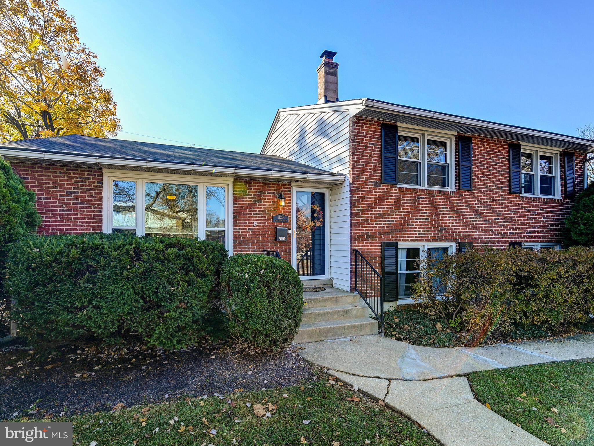 DULANEY VILLAGE - Residential